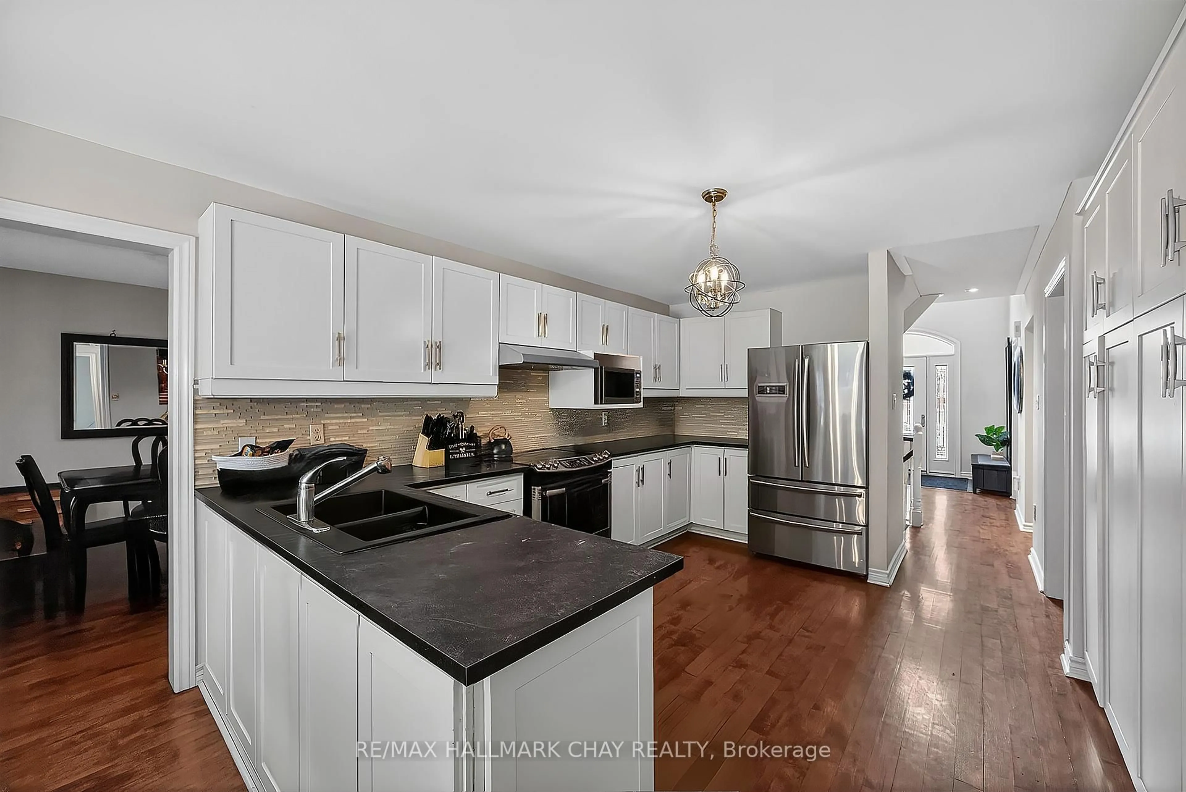 Open concept kitchen, unknown for 25 Falling Brook Dr, Barrie Ontario L4N 7E9