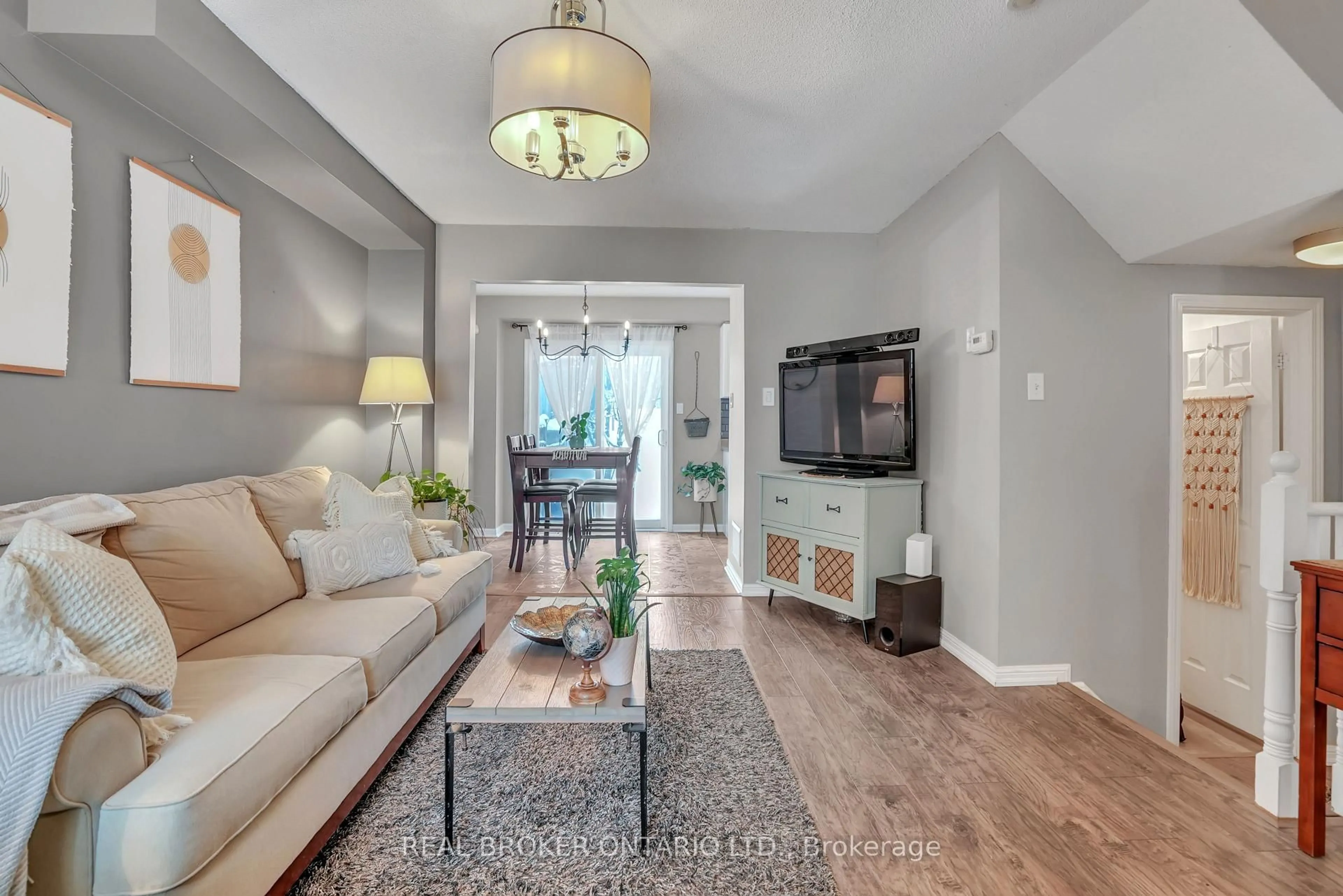 Living room with furniture, unknown for 389 Ferndale Dr, Barrie Ontario L4N 0M1