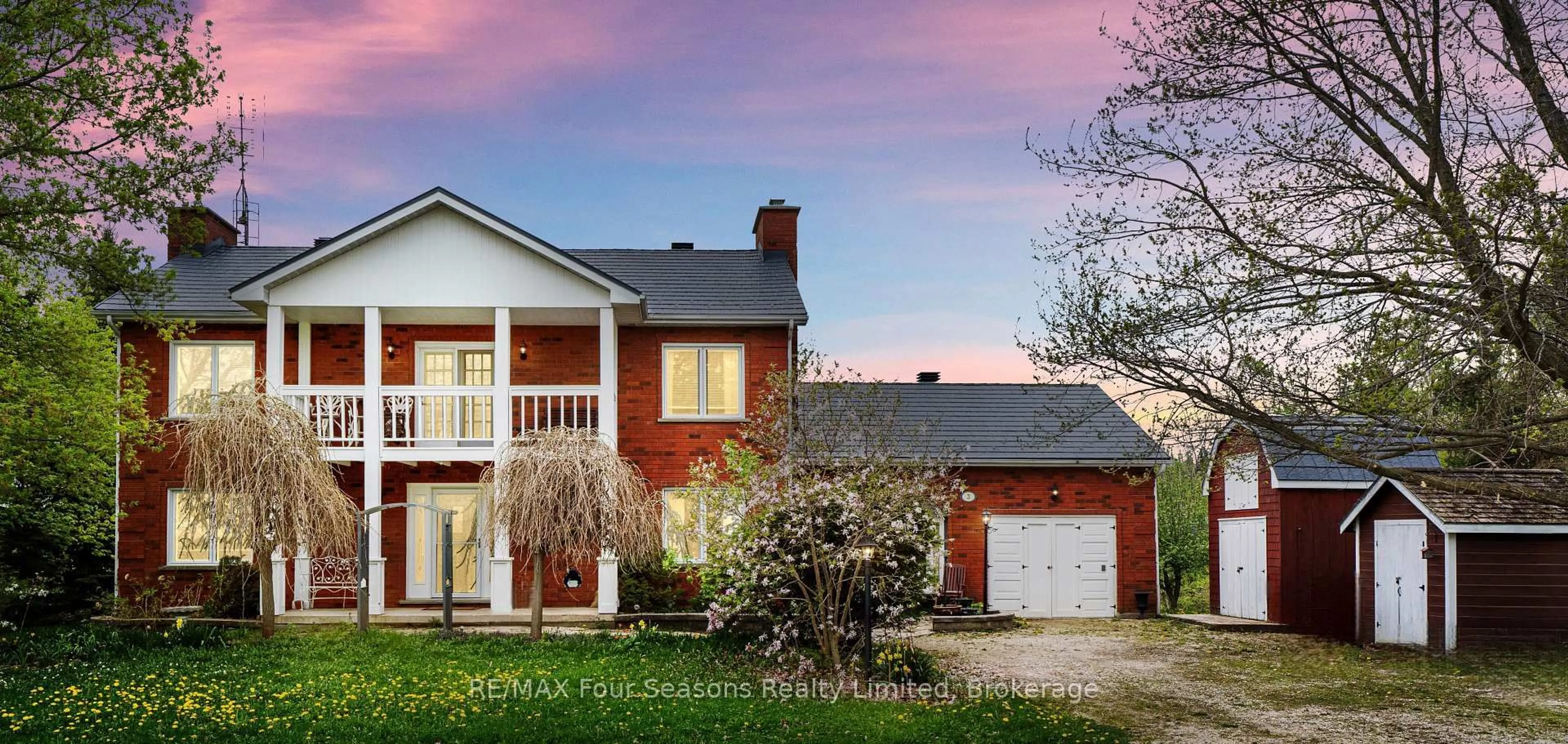 Home with brick exterior material, street for 3 Sydenham Tr, Clearview Ontario L0M 1H0