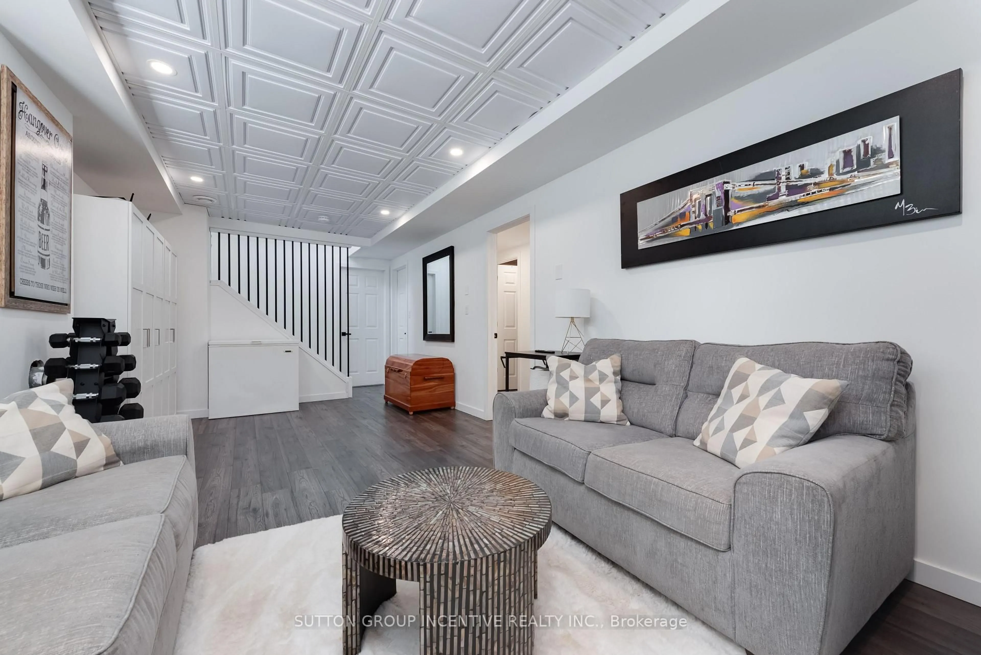 Living room with furniture, unknown for 87 Dunlop St, Orillia Ontario L3V 5P3