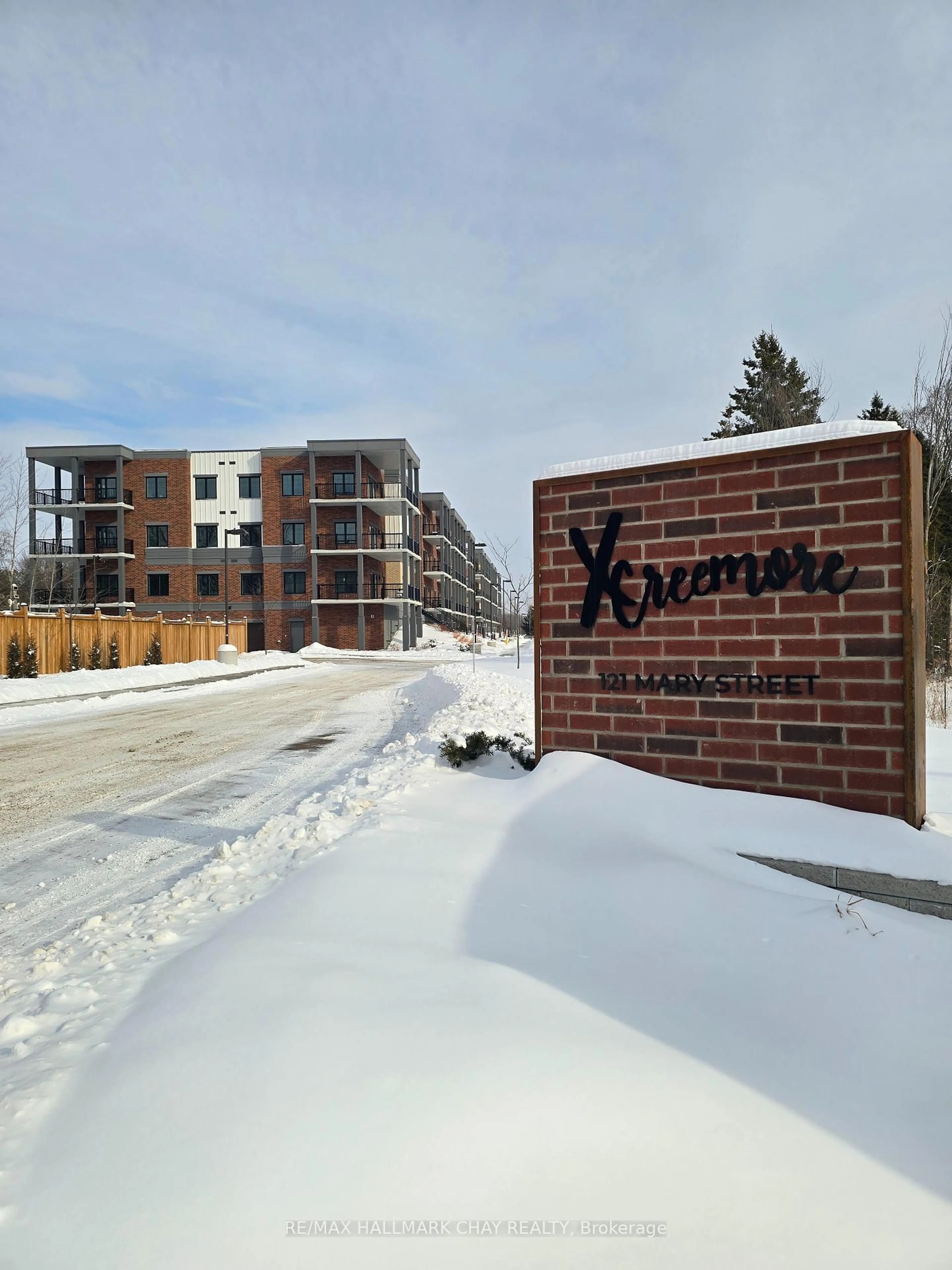 Unknown for 121 Mary St #224, Clearview Ontario L0M 1G0