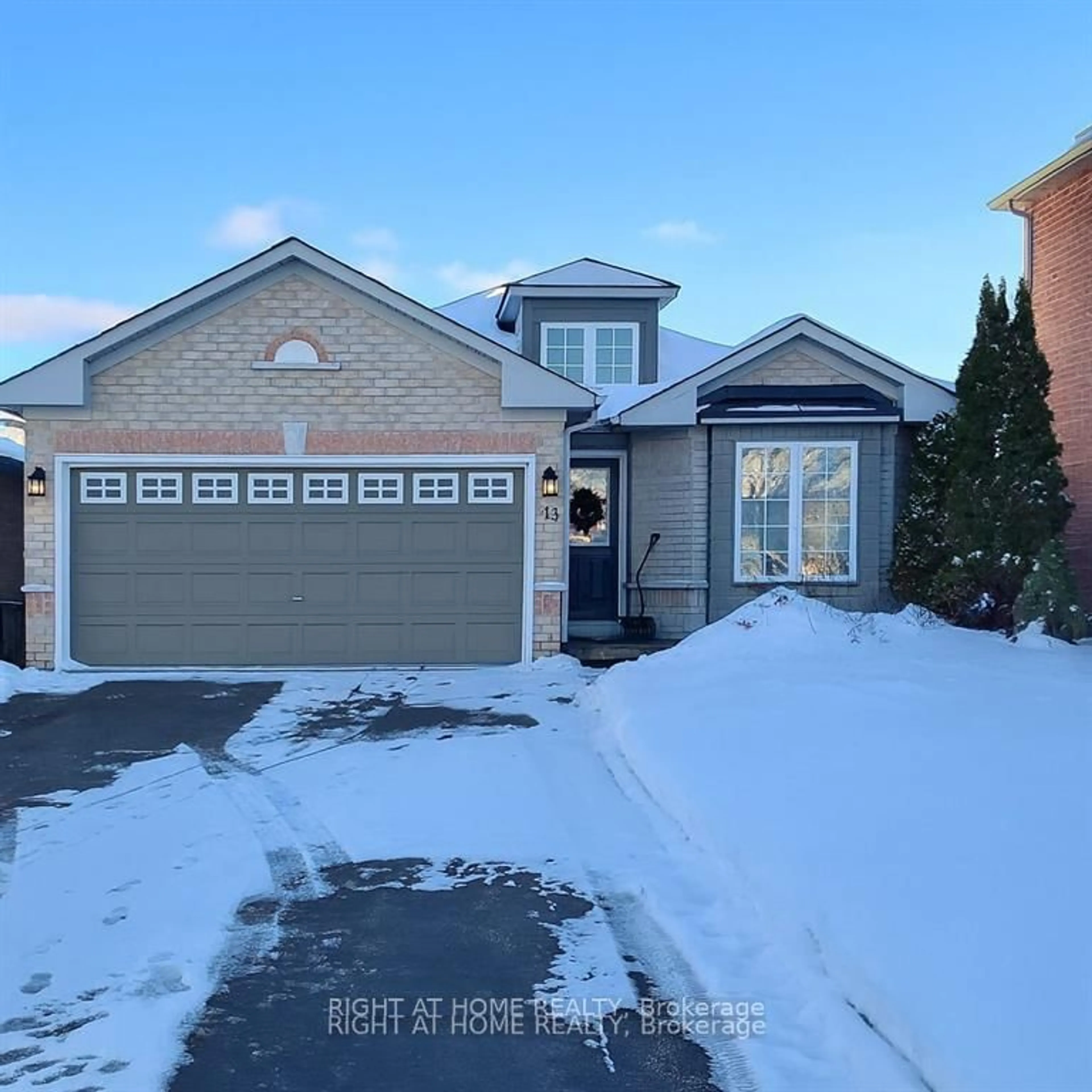 Home with brick exterior material, street for 13 Couples Crt, Barrie Ontario L4M 6V5