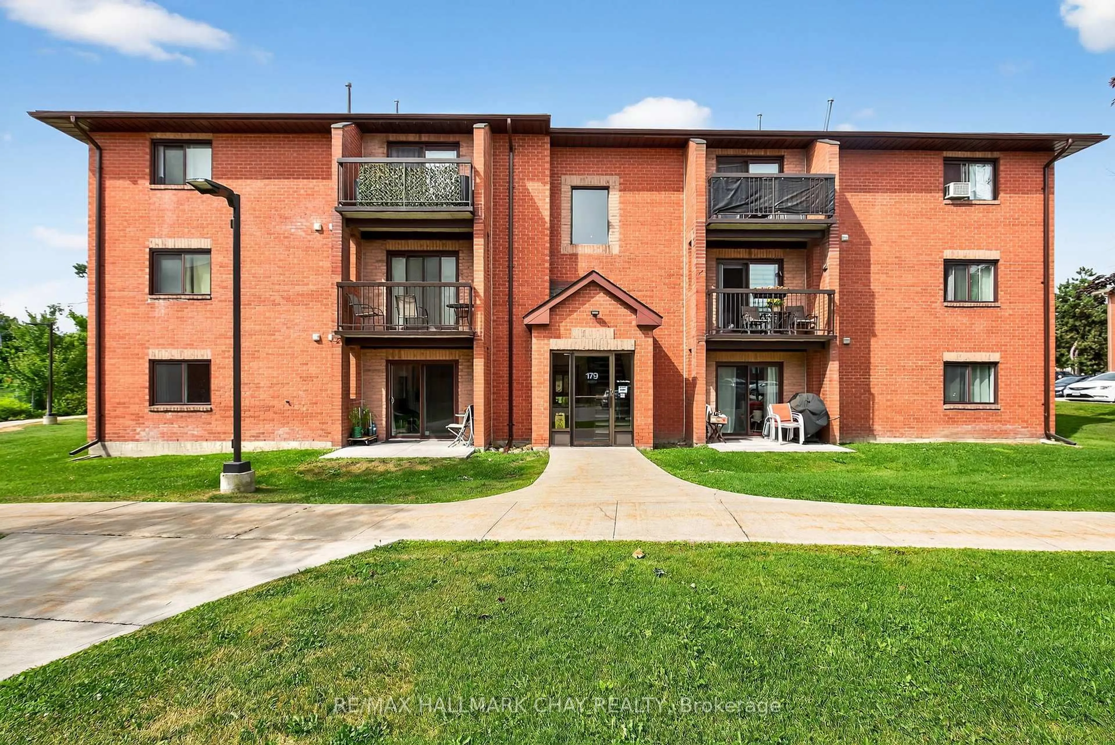 Unknown for 179 Edgehill Dr #B4, Barrie Ontario L4N 1L9