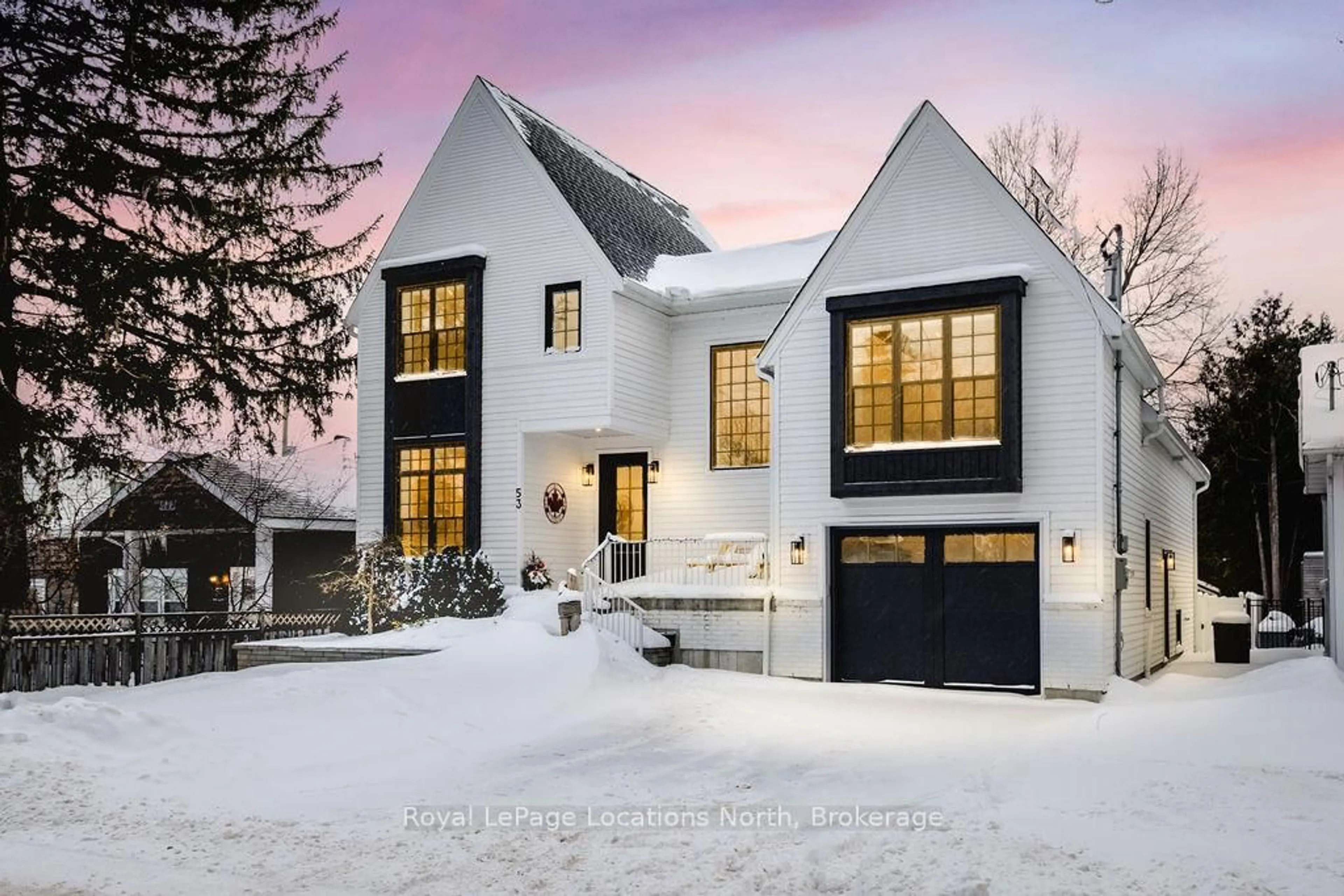 Home with brick exterior material, street for 53 Niagara St, Collingwood Ontario L9Y 3X1