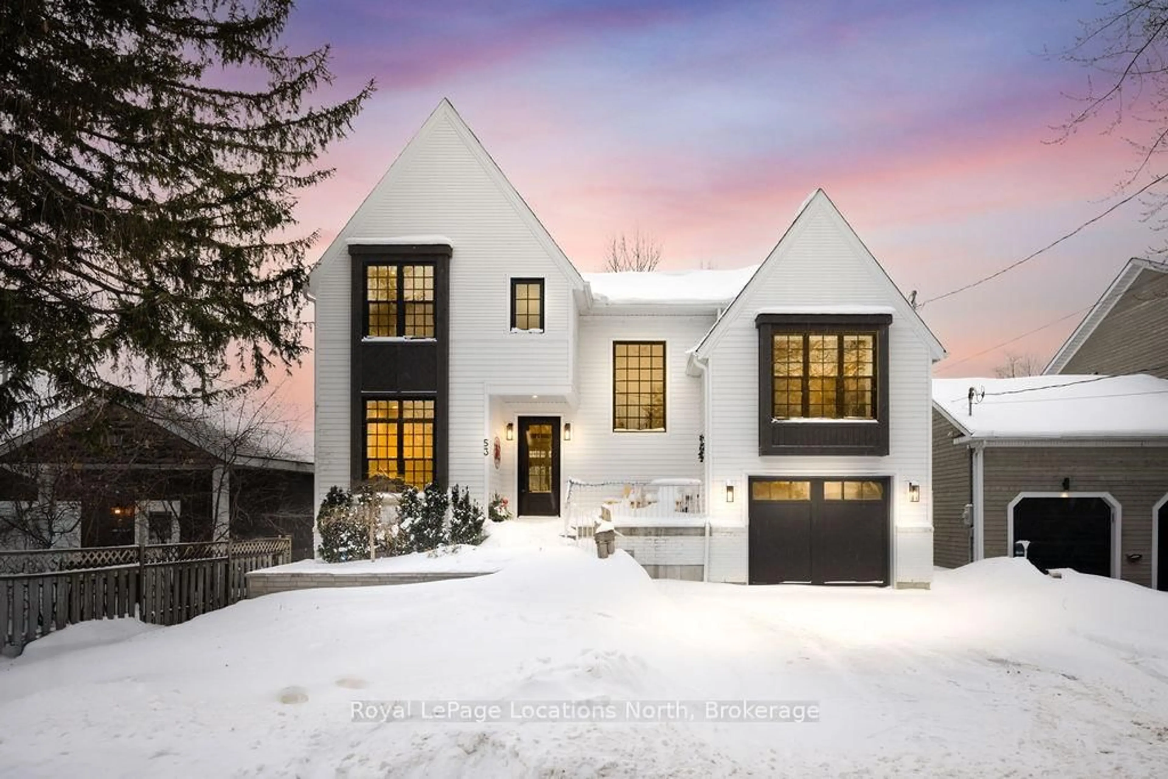 Home with brick exterior material, street for 53 Niagara St, Collingwood Ontario L9Y 3X1