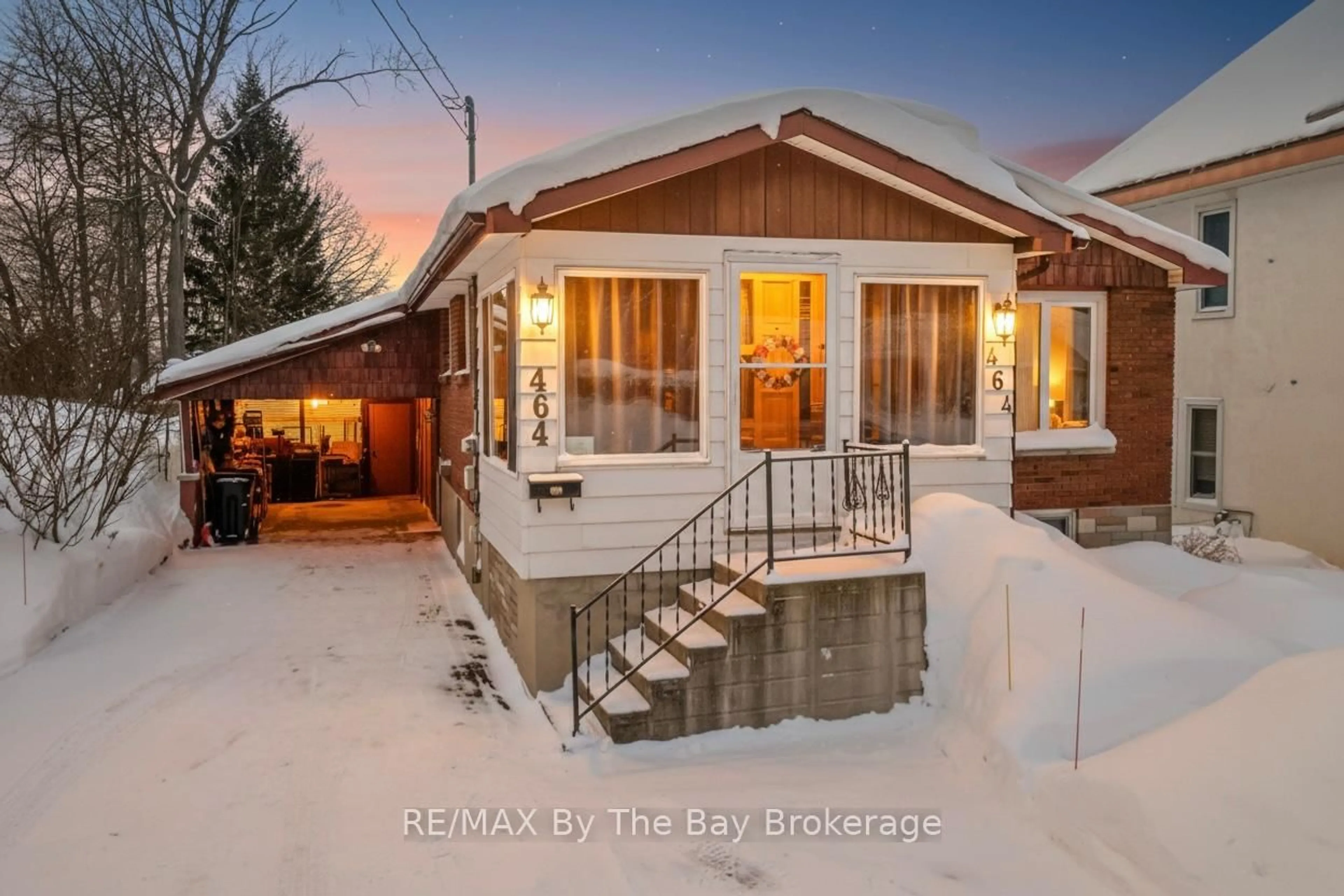 Unknown for 464 William St, Midland Ontario L4R 2S8