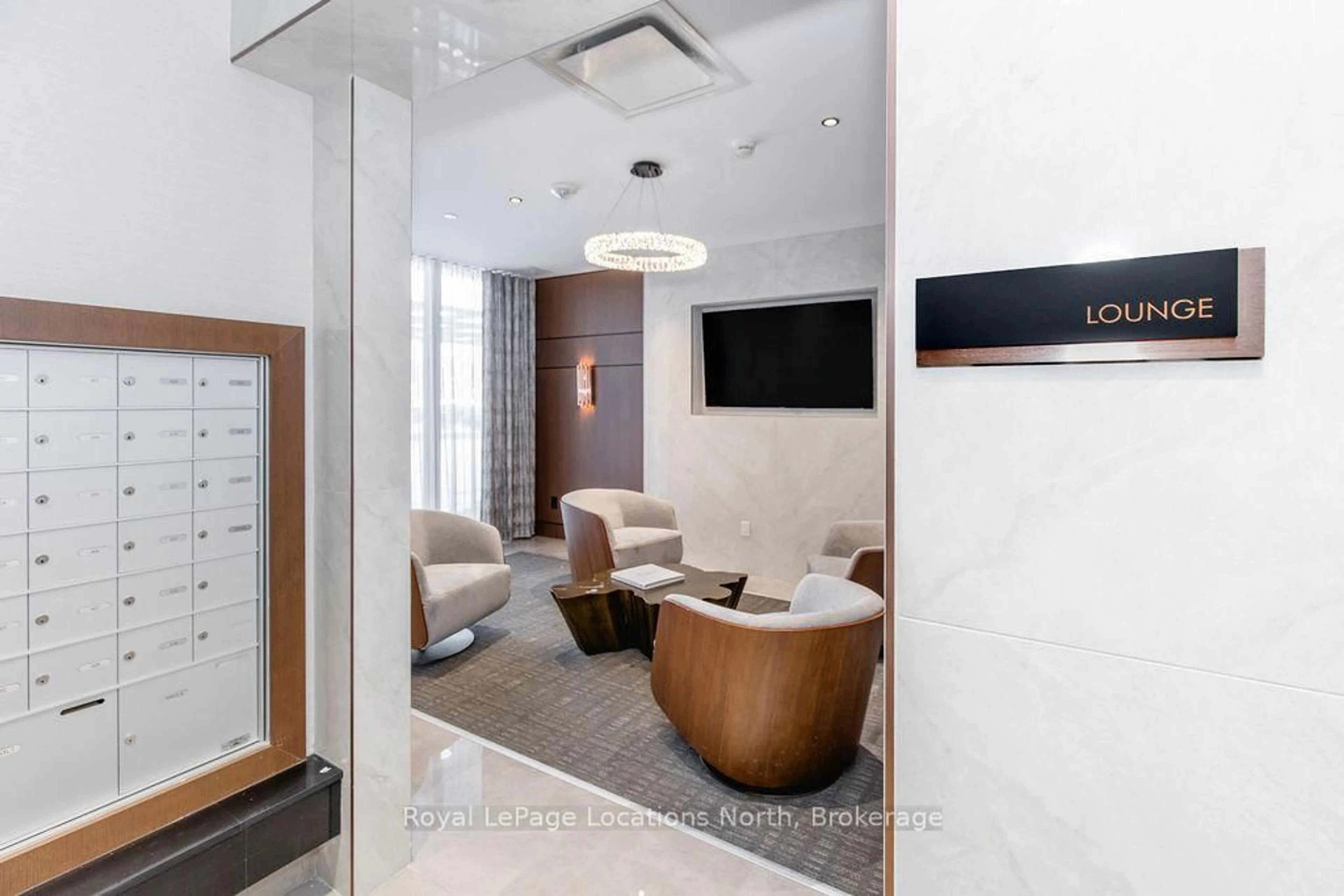 Lobby for 1 Hume St #219, Collingwood Ontario L9Y 0X3