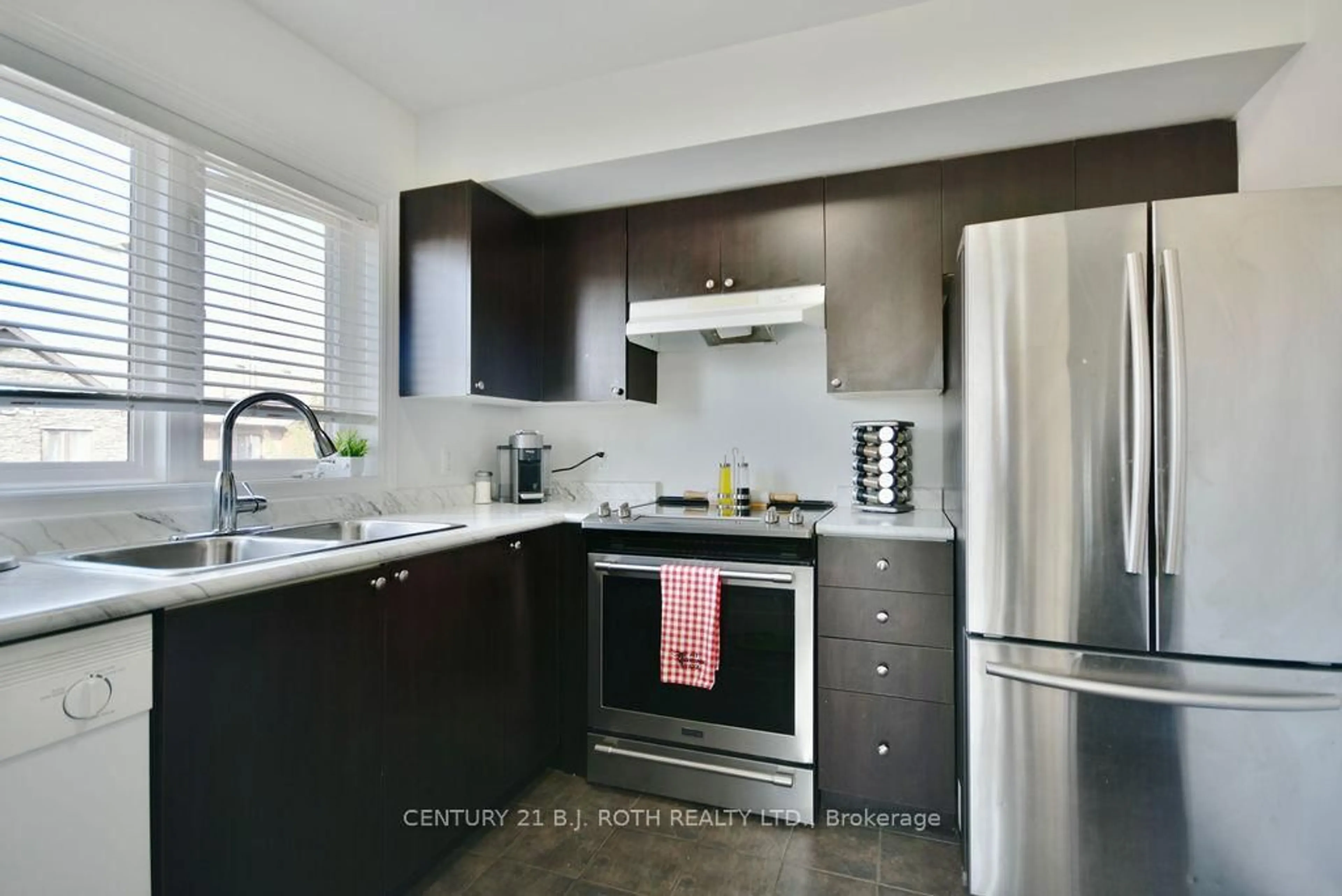 Unknown for 25 Madelaine Dr #5, Barrie Ontario L9J 0G8