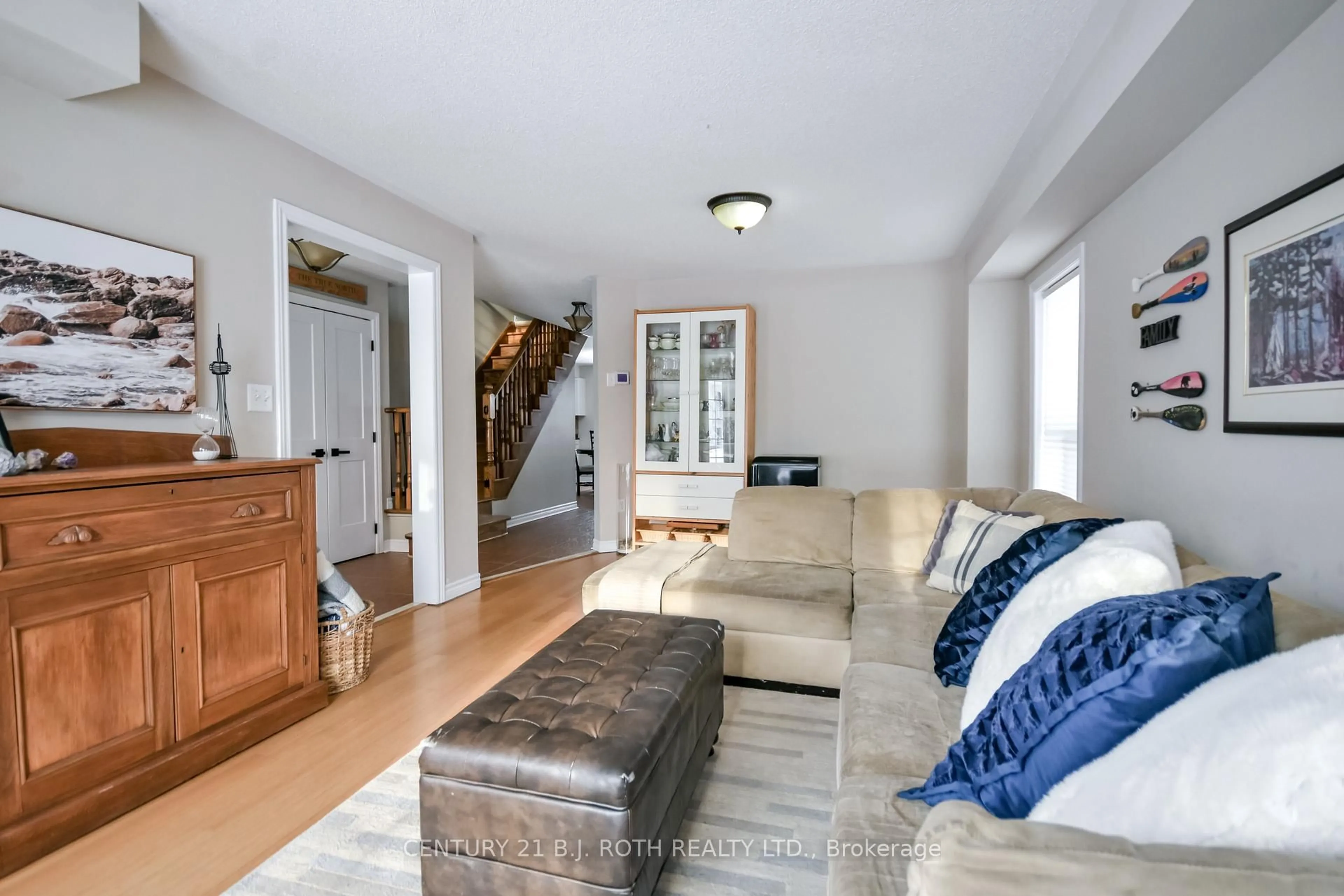 Living room with furniture, unknown for 47 Maple Crown Terr, Barrie Ontario L4M 7H9