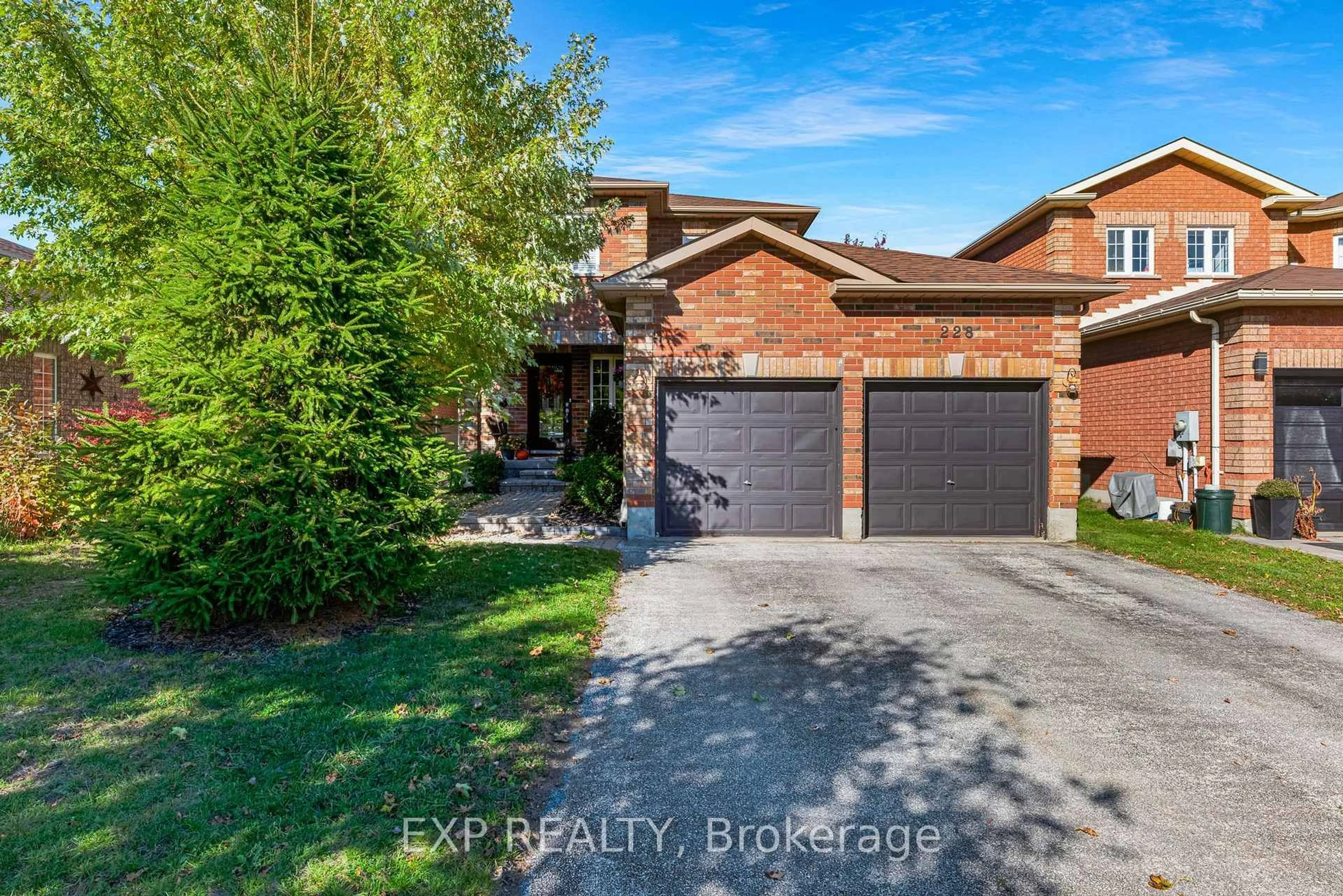 Home with brick exterior material, street for 228 Mapleton Ave, Barrie Ontario L4N 8T3
