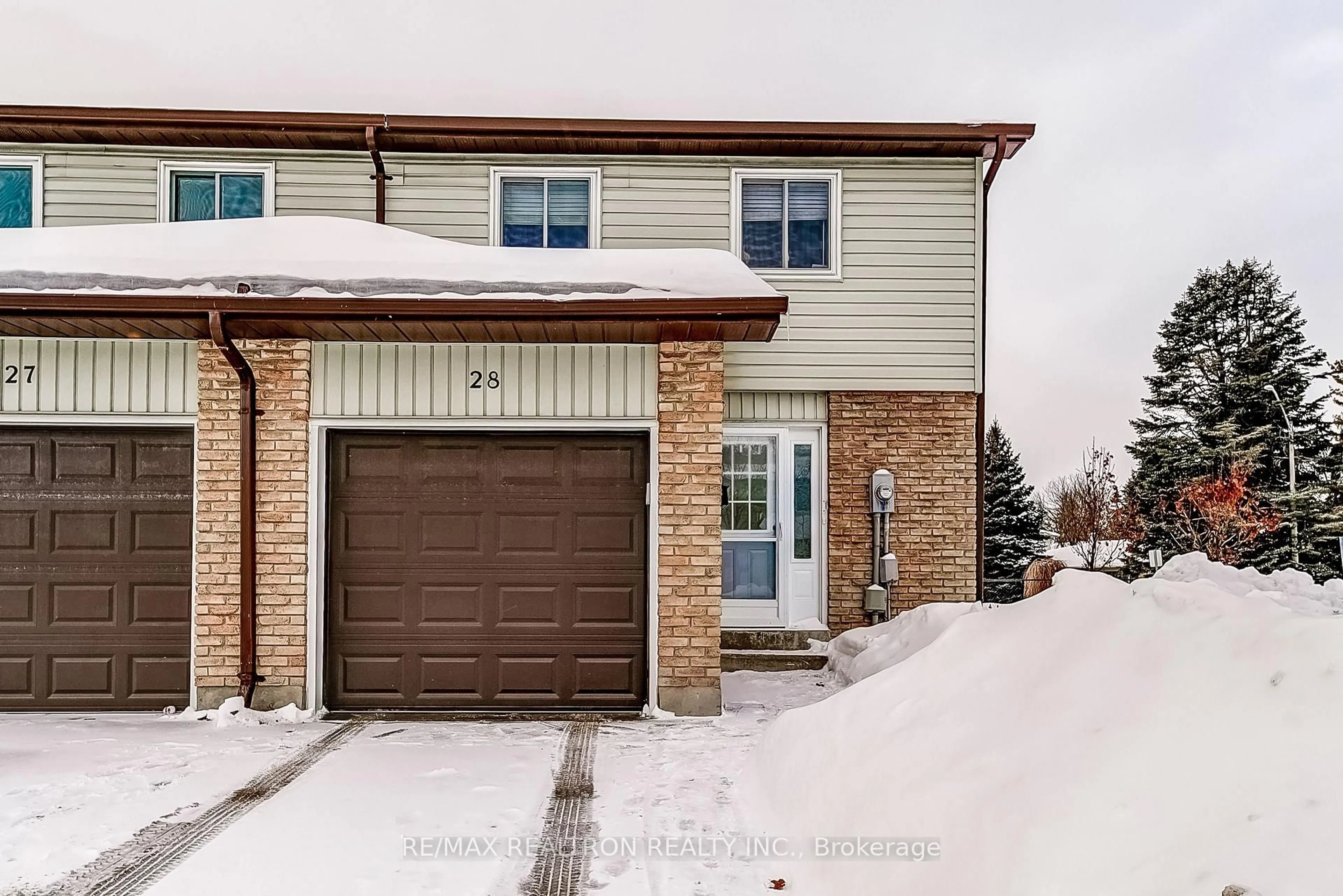 Unknown for 261 Rose St, Barrie Ontario L4M 2V3