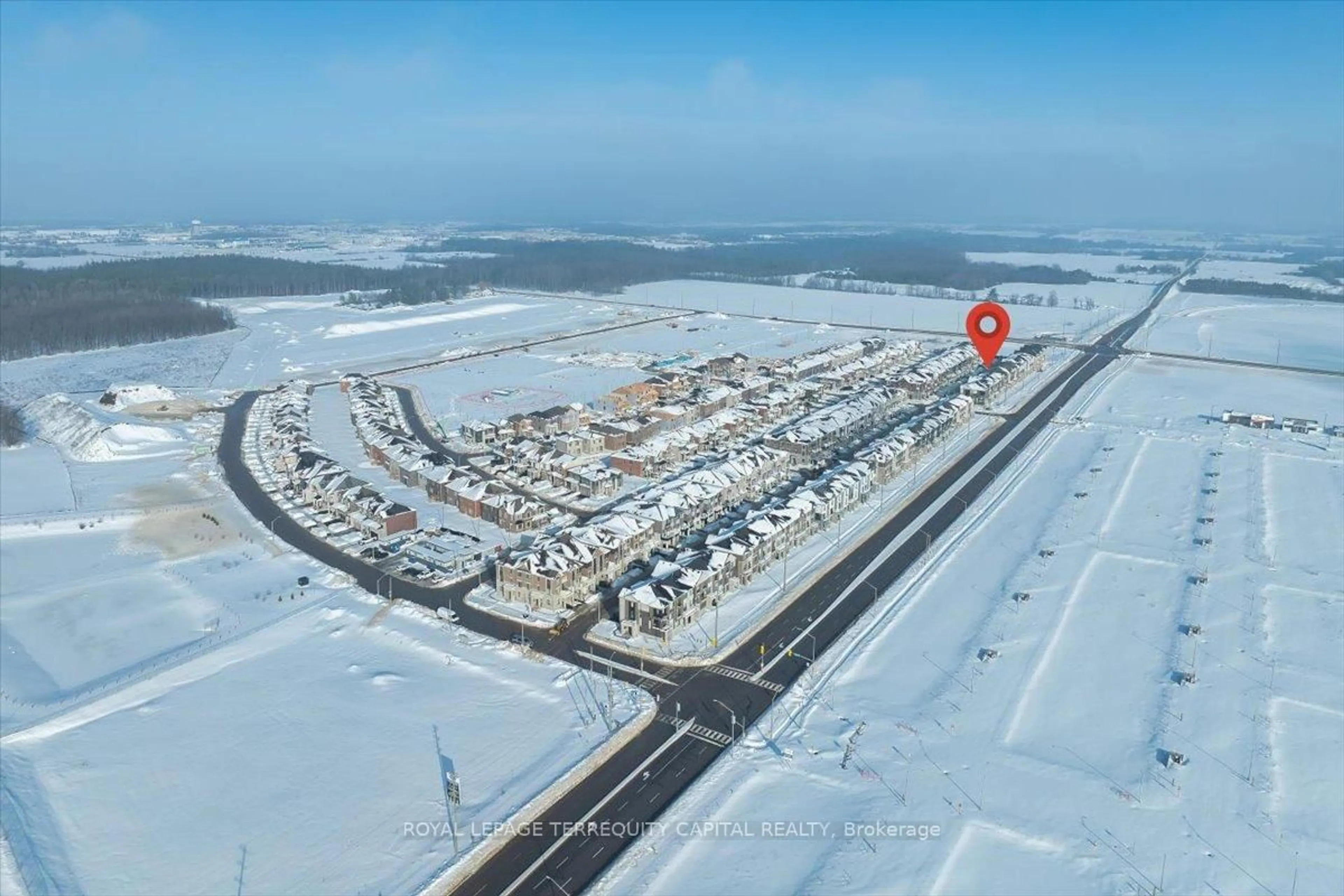 A pic from outside/outdoor area/front of a property/back of a property/a pic from drone, street for 92 Pearen Lane, Barrie Ontario L9J 1A5