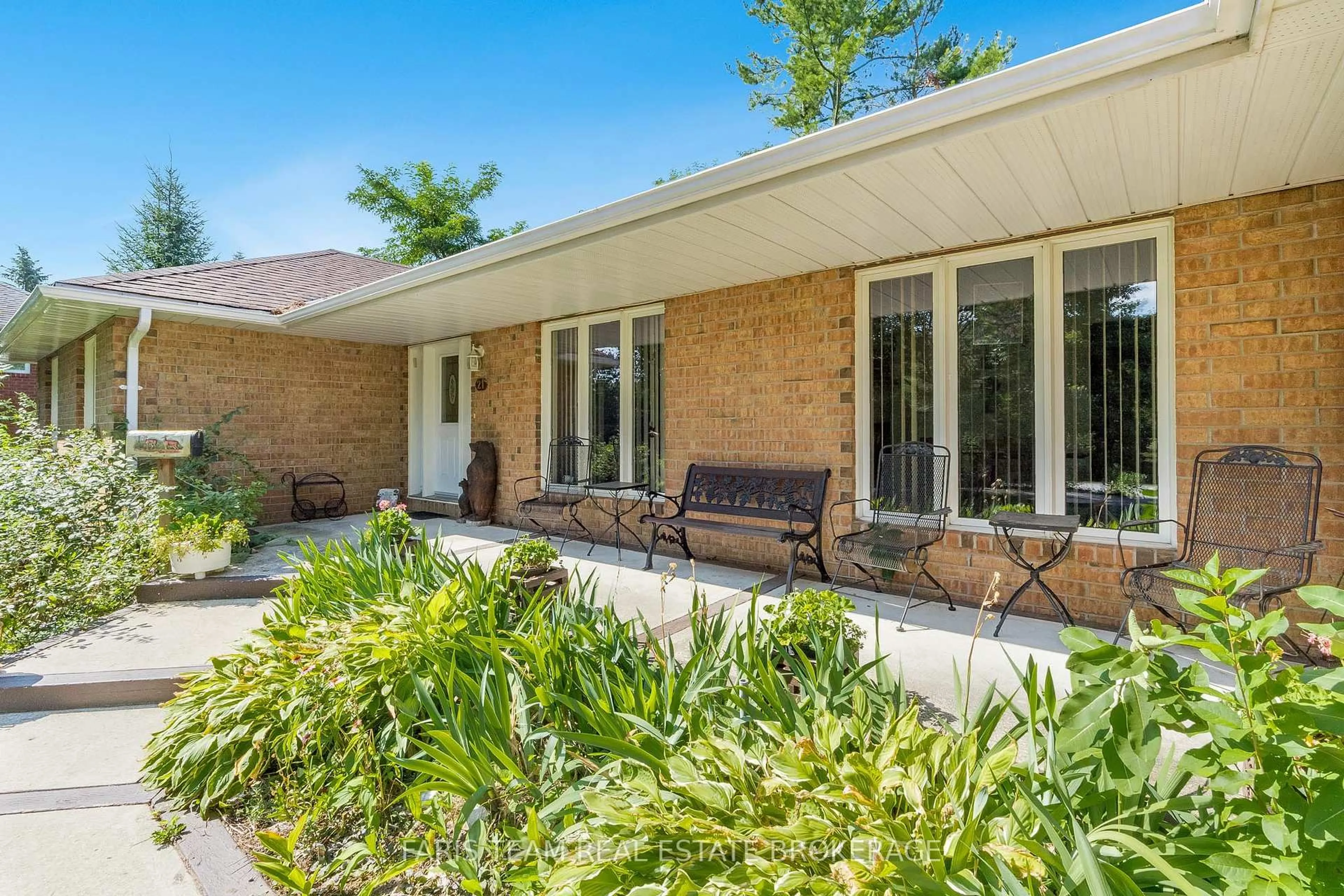 Home with brick exterior material, street for 21 Forest Hill Dr, Springwater Ontario L9X 0J4