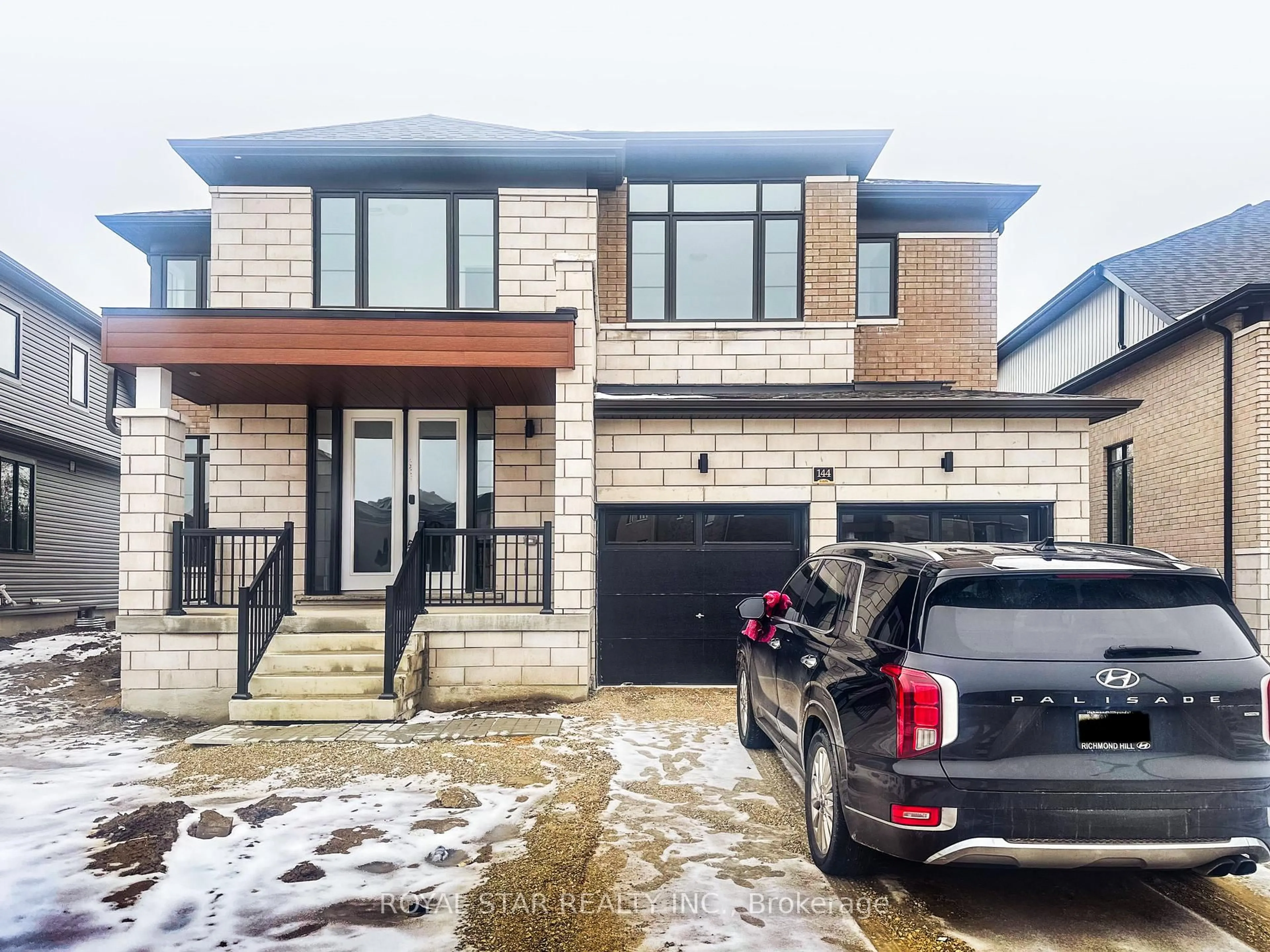 Home with brick exterior material, street for 144 Rosanne Circ, Wasaga Beach Ontario L9Z 0N1