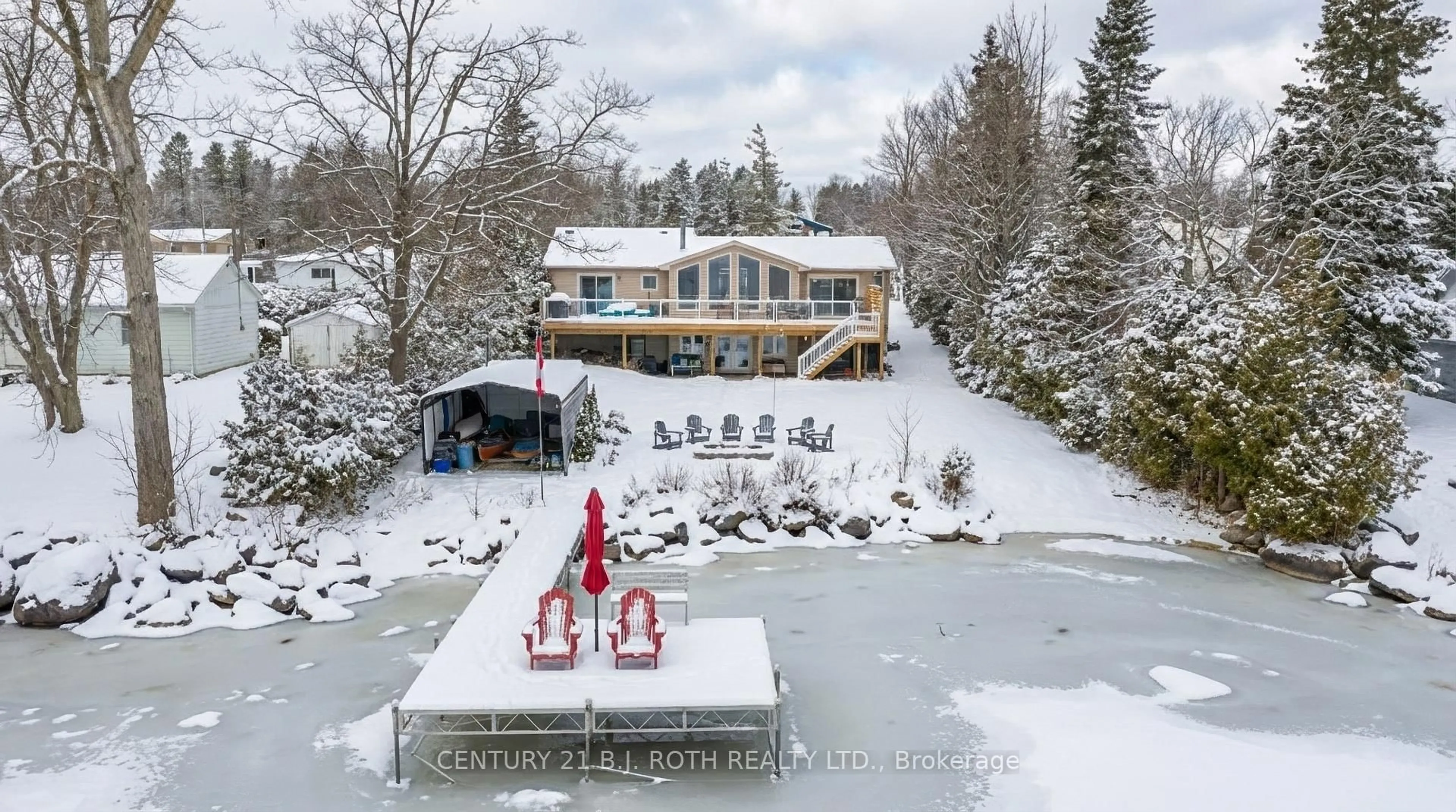 A pic from outside/outdoor area/front of a property/back of a property/a pic from drone, unknown for 95 lakeshore Rd, Oro-Medonte Ontario L0L 2E0