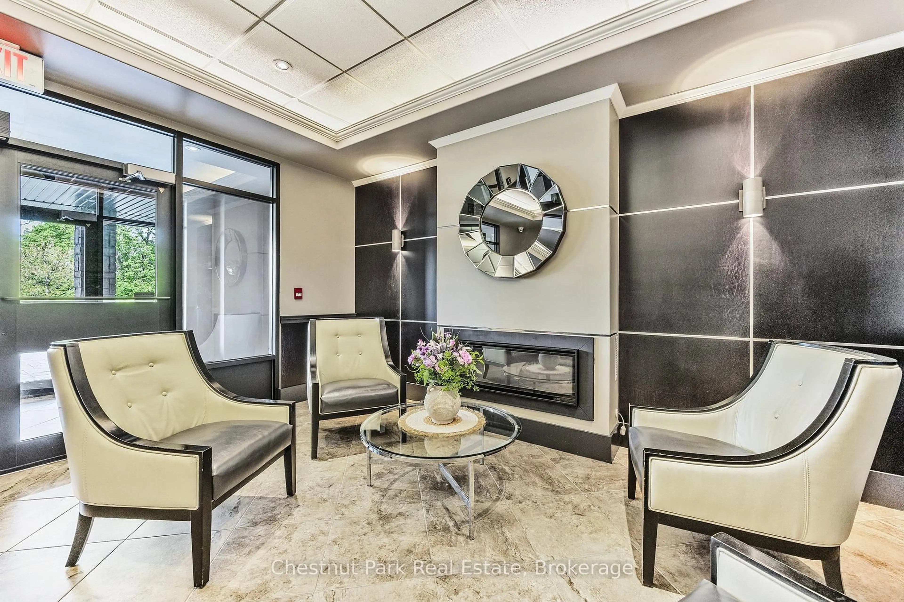 Lobby for 1 Chamberlain Cres #304, Collingwood Ontario L9Y 0X7