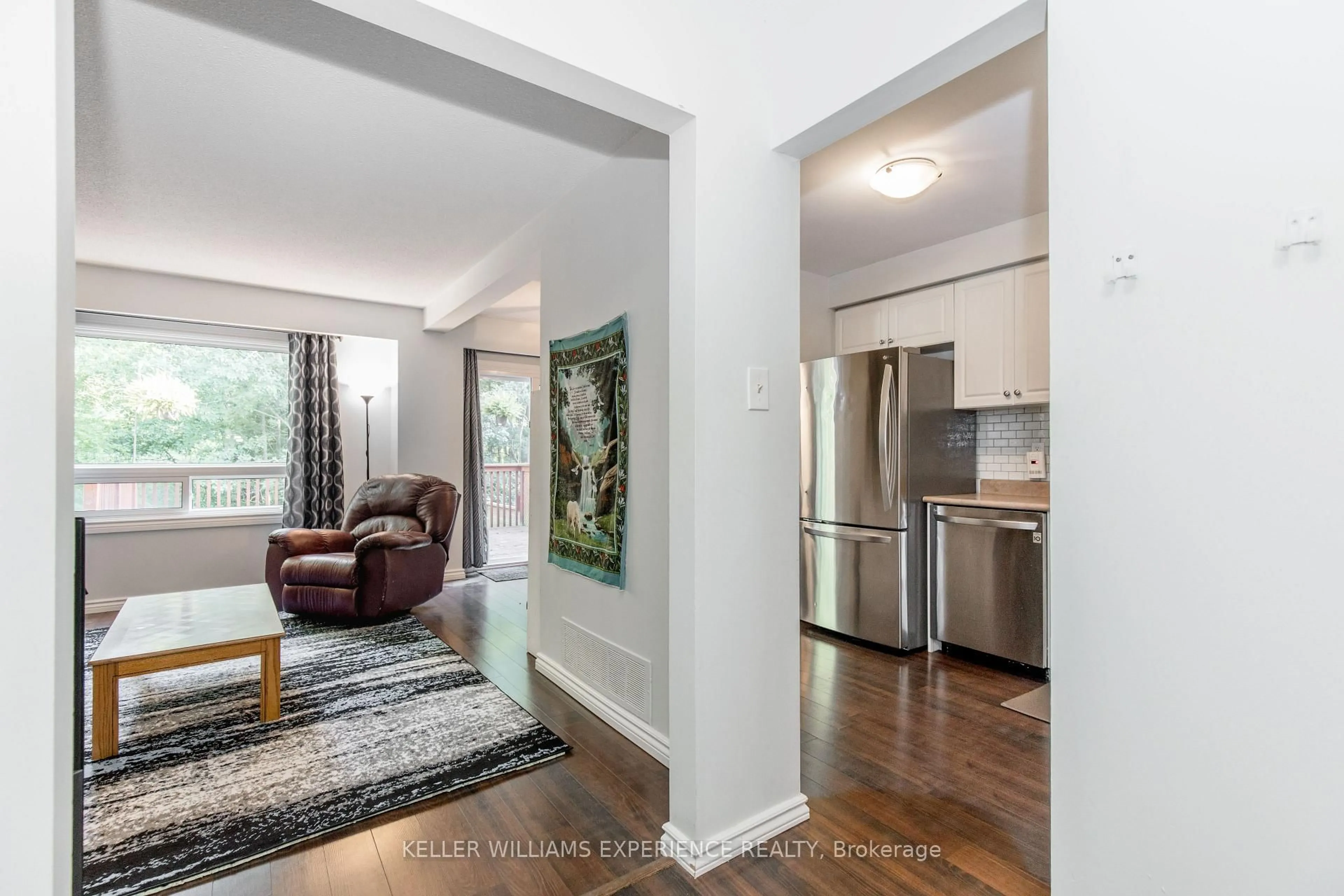 Open concept kitchen, unknown for 49 Burns Circ, Barrie Ontario L4N 5J8