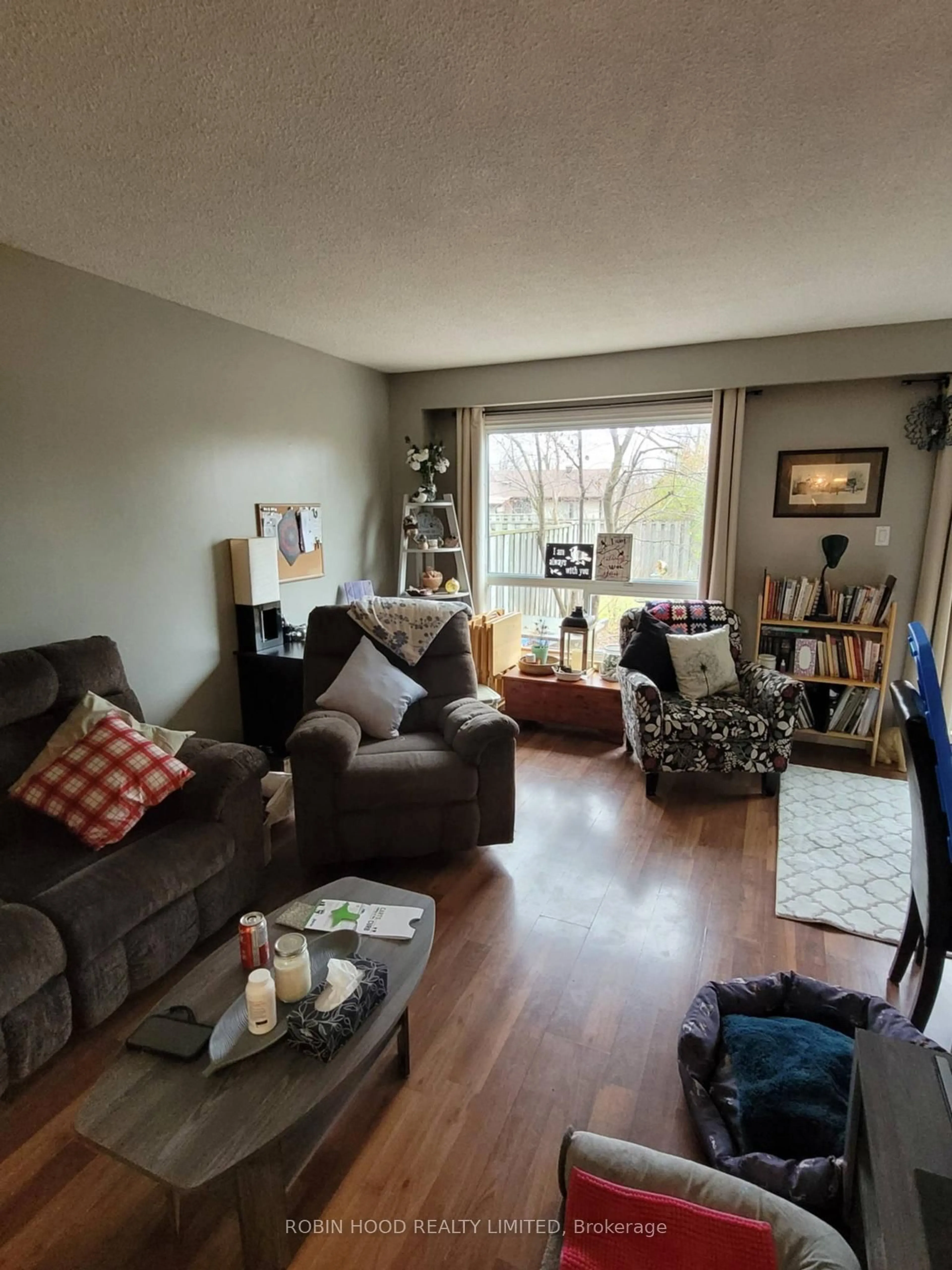 Living room with furniture, unknown for 2 Bernick Dr #Unit 9, Barrie Ontario L4M 5K4