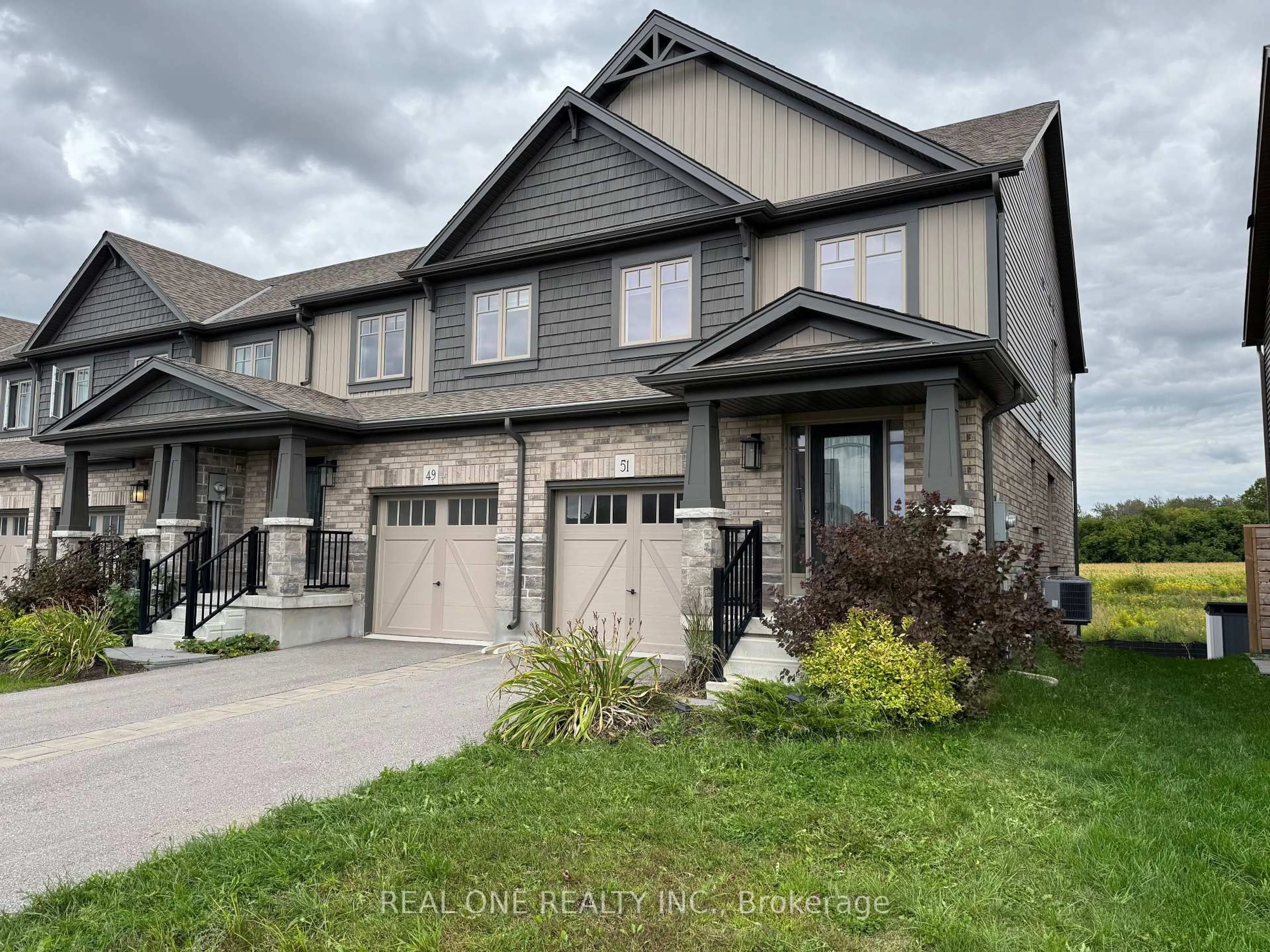 Home with brick exterior material, street for 51 ARCHER Ave, Collingwood Ontario L9Y 3B7