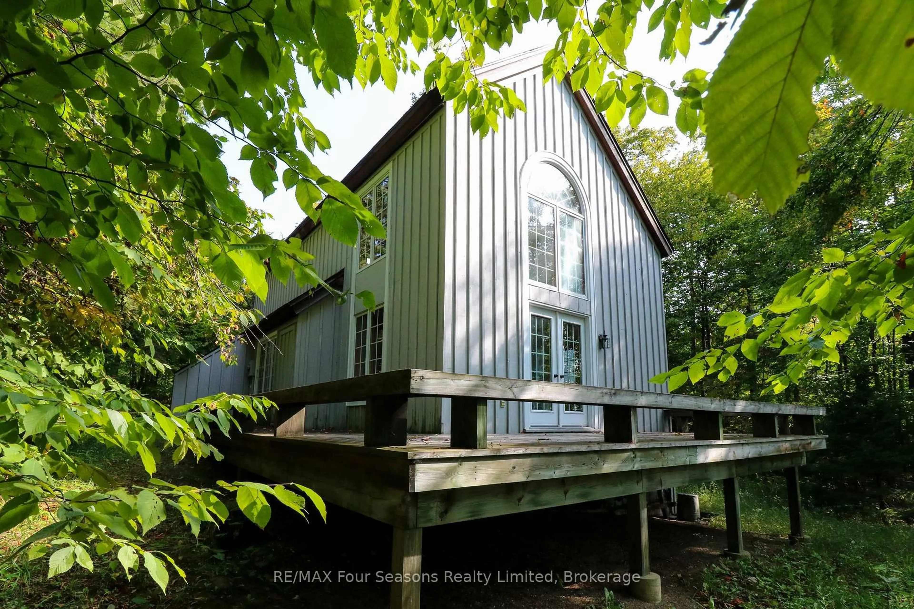 Unknown for 6 Cerberus Tr, Clearview Ontario L0M 1L0