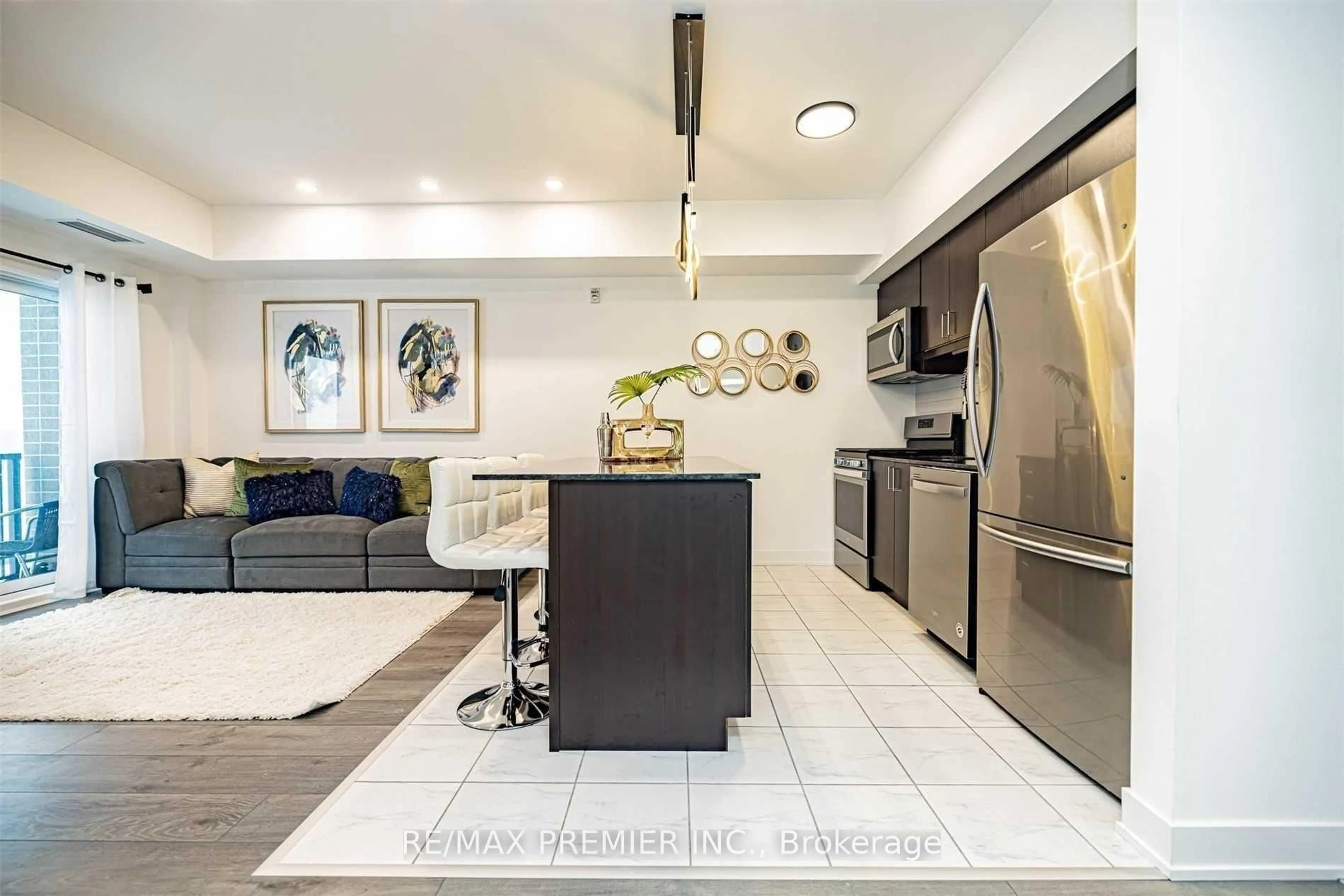 Open concept kitchen, ceramic/tile floor for 6 Spice Way #210, Barrie Ontario L9J 0J9