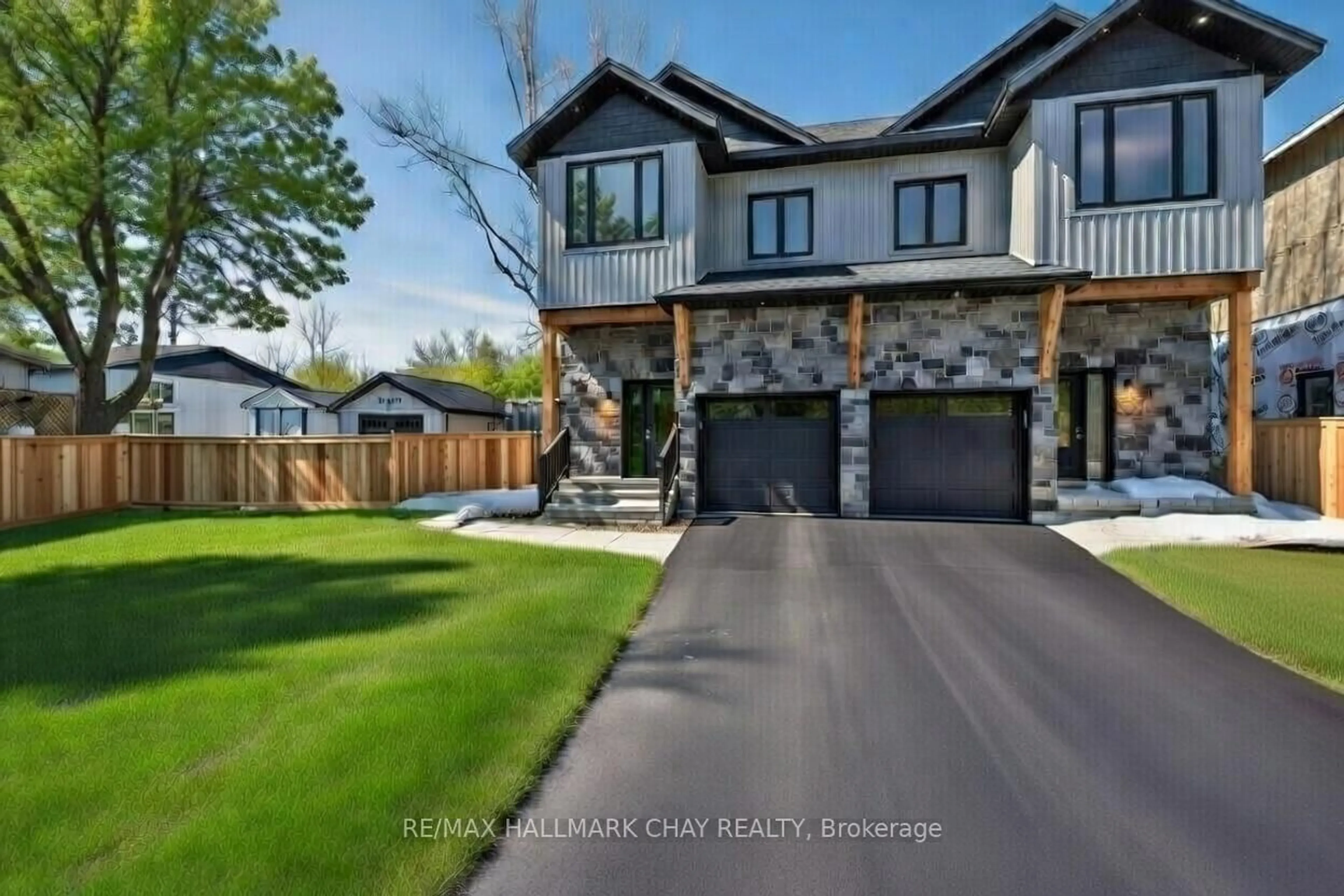 Home with brick exterior material, street for 28 rose Ave, Orillia Ontario L3V 6B4