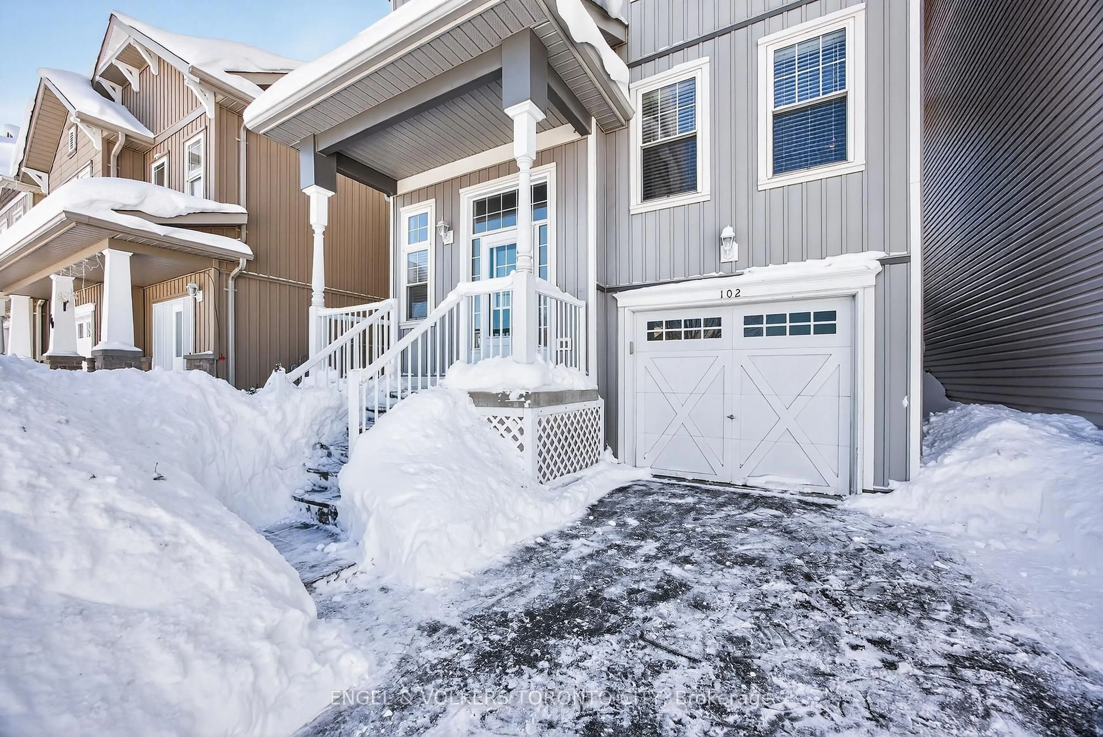 Unknown for 102 Pearl Dr, Orillia Ontario L3V 0A7