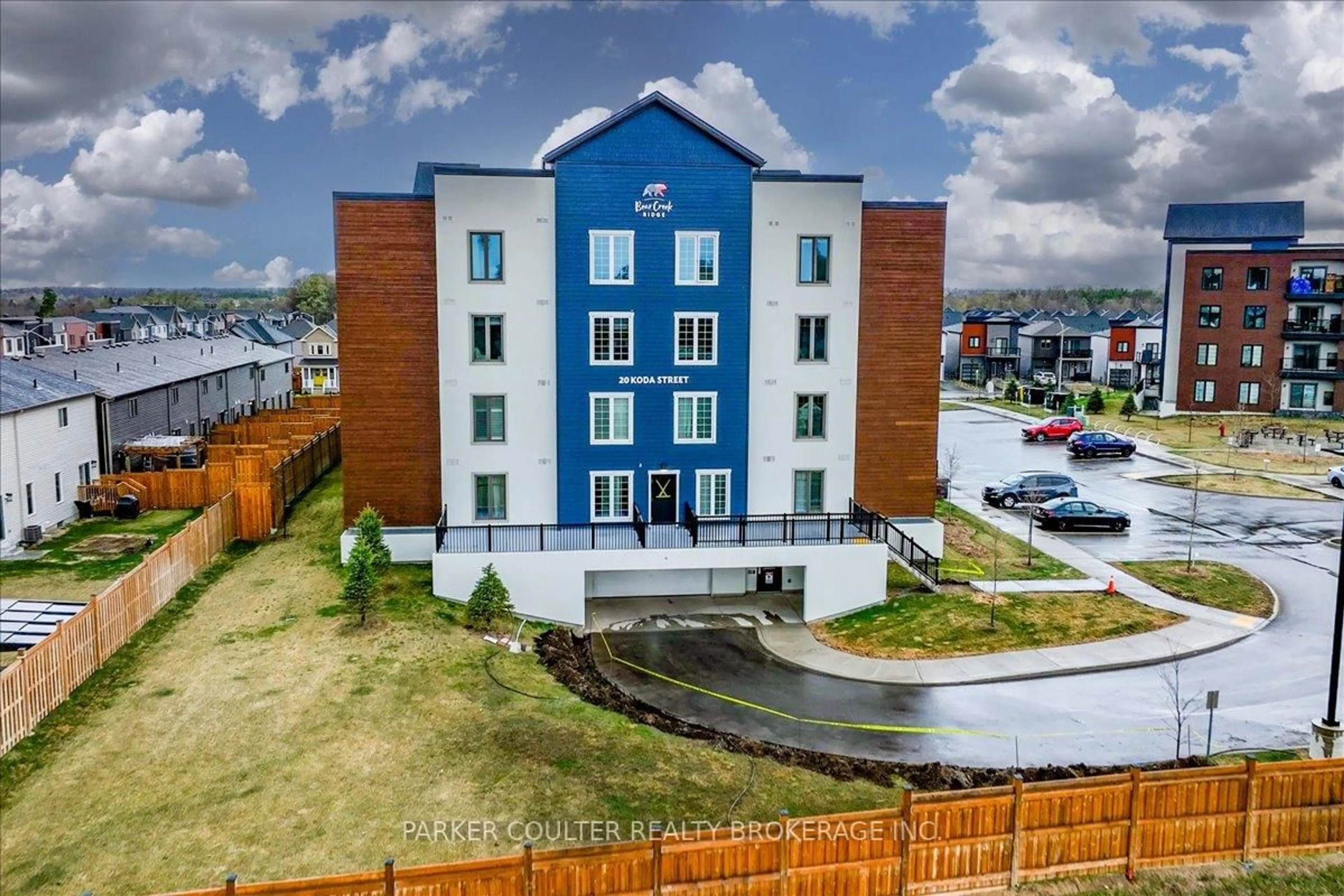 A pic from outside/outdoor area/front of a property/back of a property/a pic from drone, building for 20 Koda St #302, Barrie Ontario L9J 0J7