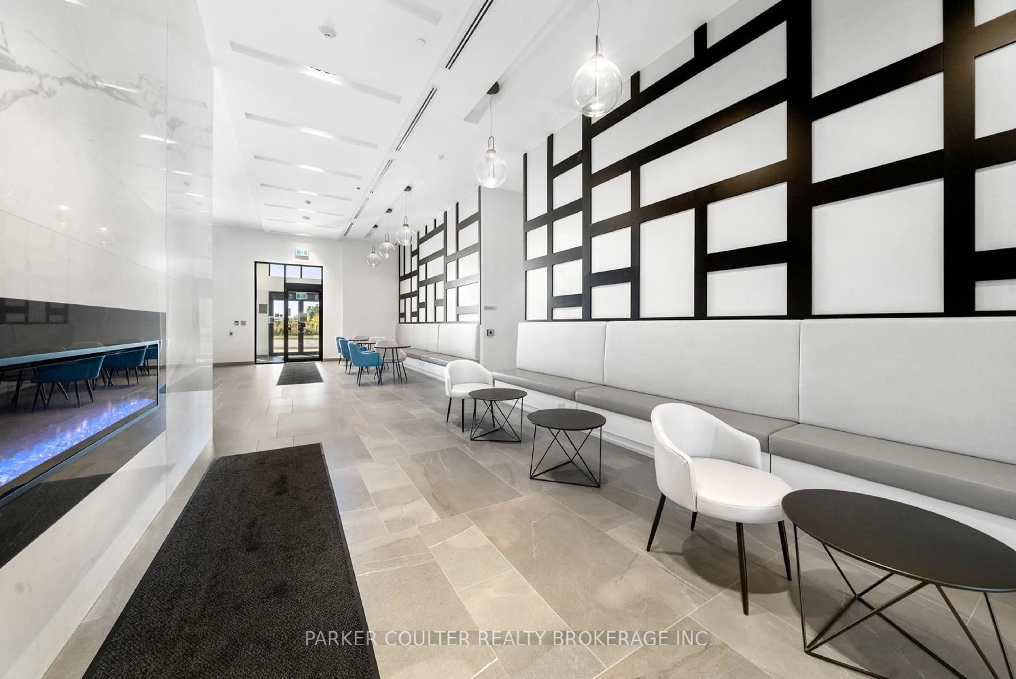 Lobby for 681 Yonge St #114, Barrie Ontario L4N 4E8