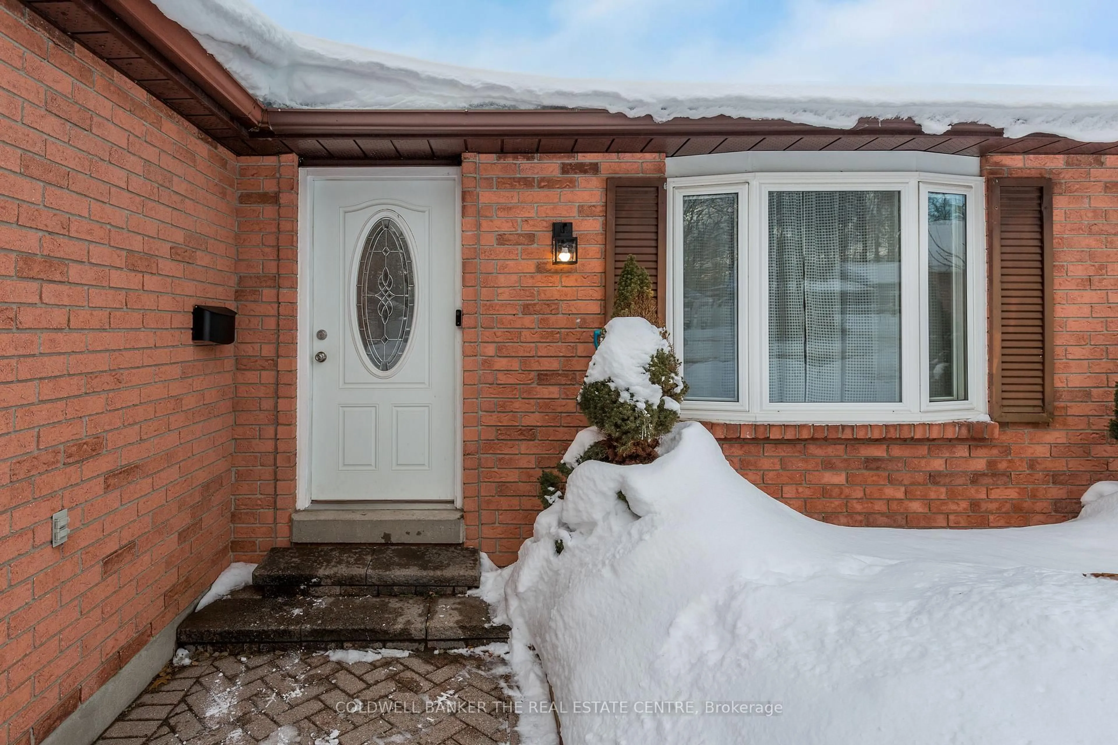 Home with brick exterior material, street for 321 Sunnidale Rd, Barrie Ontario L4N 5R1
