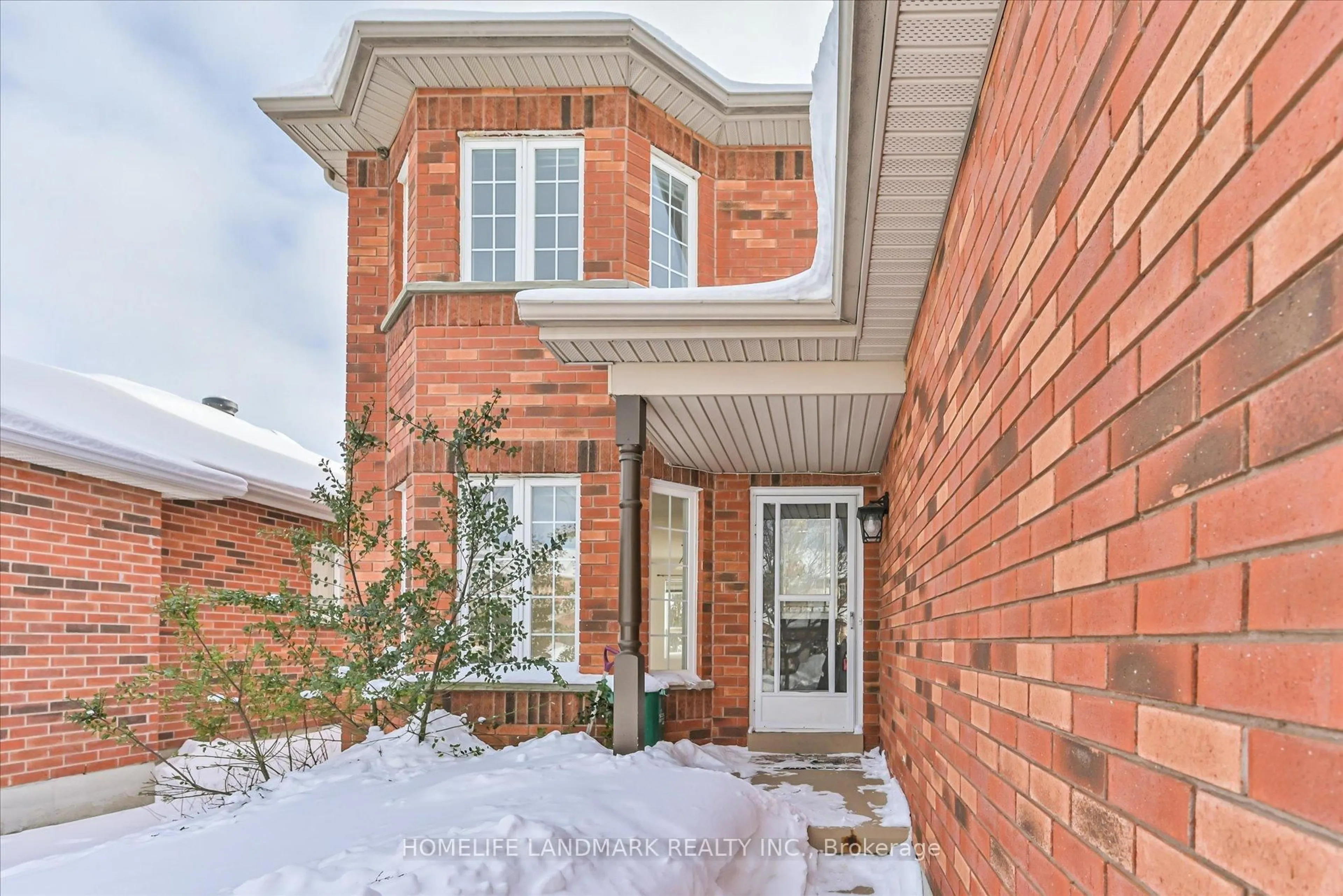 Home with brick exterior material, street for 29 Drake Dr, Barrie Ontario L4N 8W3