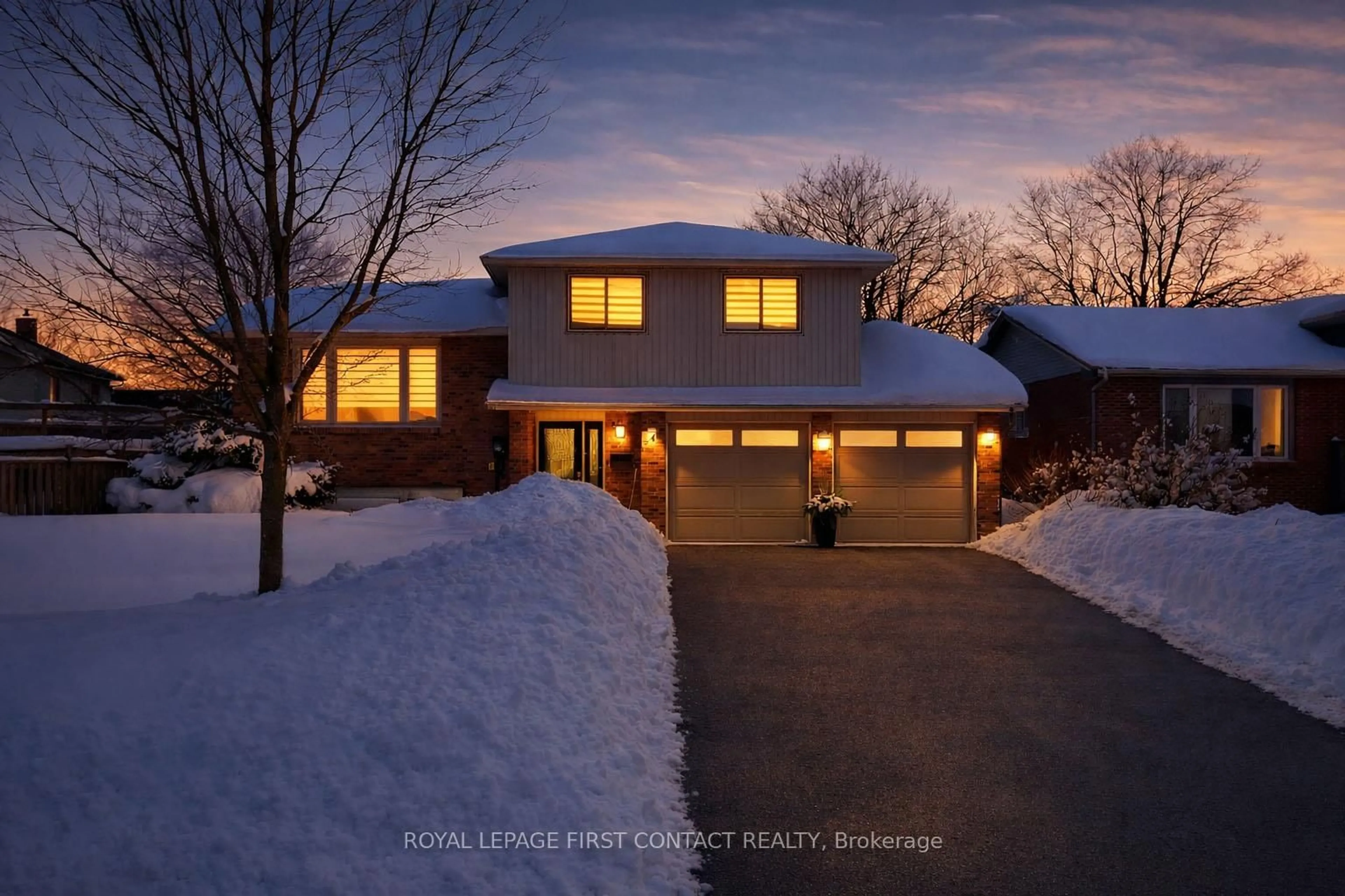 Unknown for 4 Grand Pl, Barrie Ontario L4N 4Y3