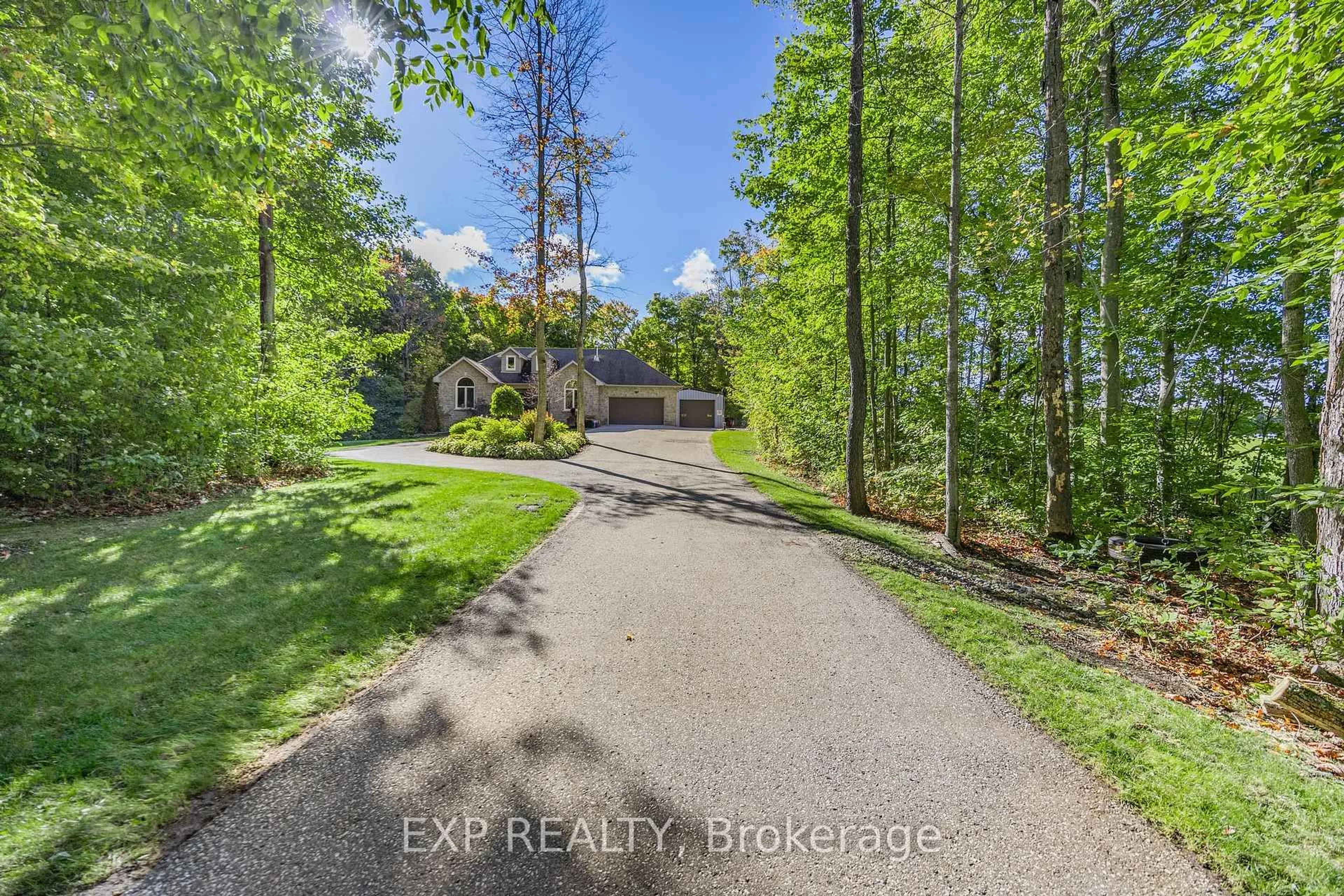A pic from outside/outdoor area/front of a property/back of a property/a pic from drone, water/lake/river/ocean view for 2020 5 Line, Oro-Medonte Ontario L0L 2E0