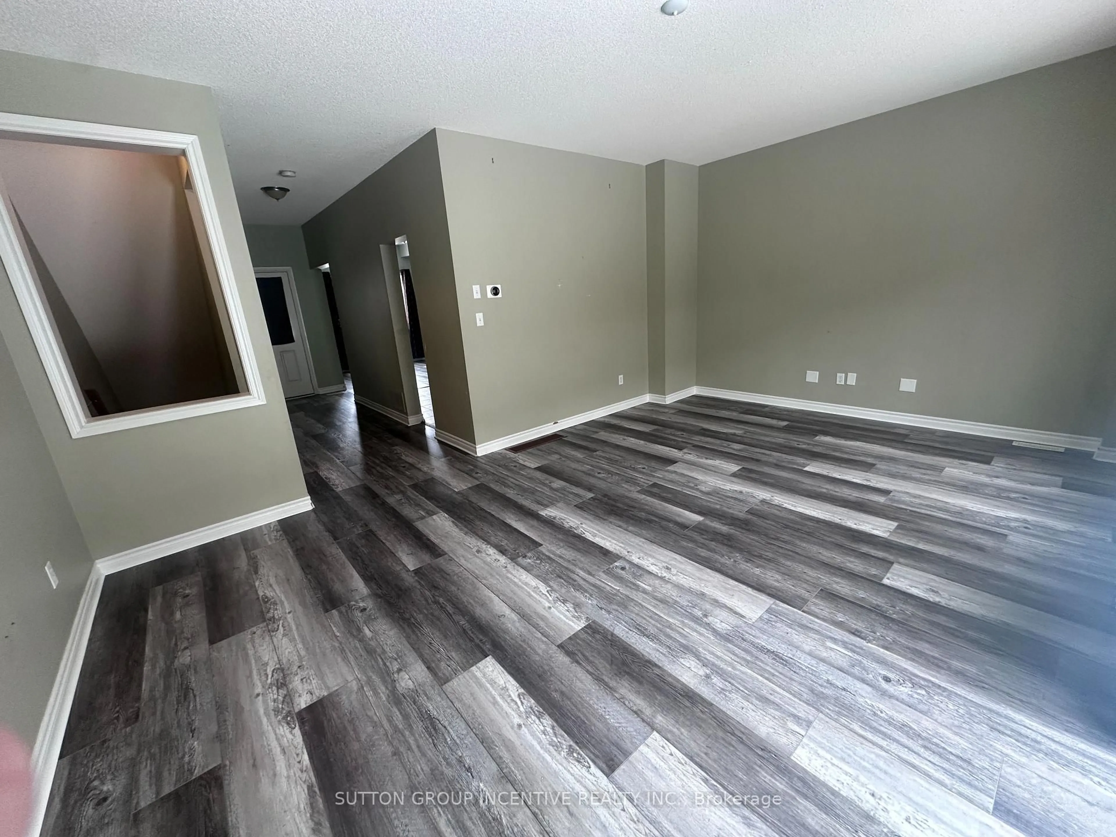 A pic of a room for 175 Stanley St, Barrie Ontario L4M 0G2