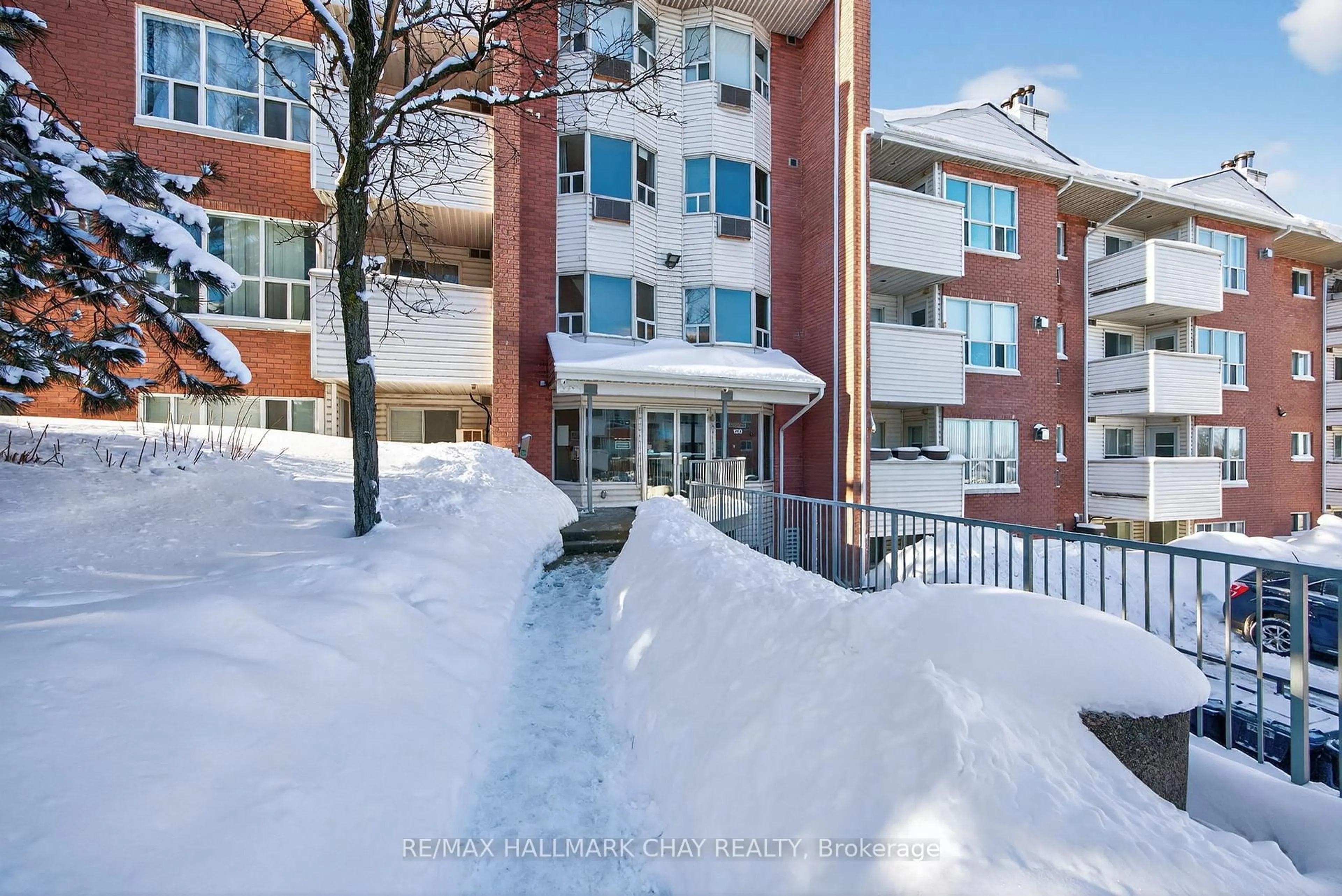 Unknown for 120 Bell Farm Rd #309, Barrie Ontario L4M 6J2