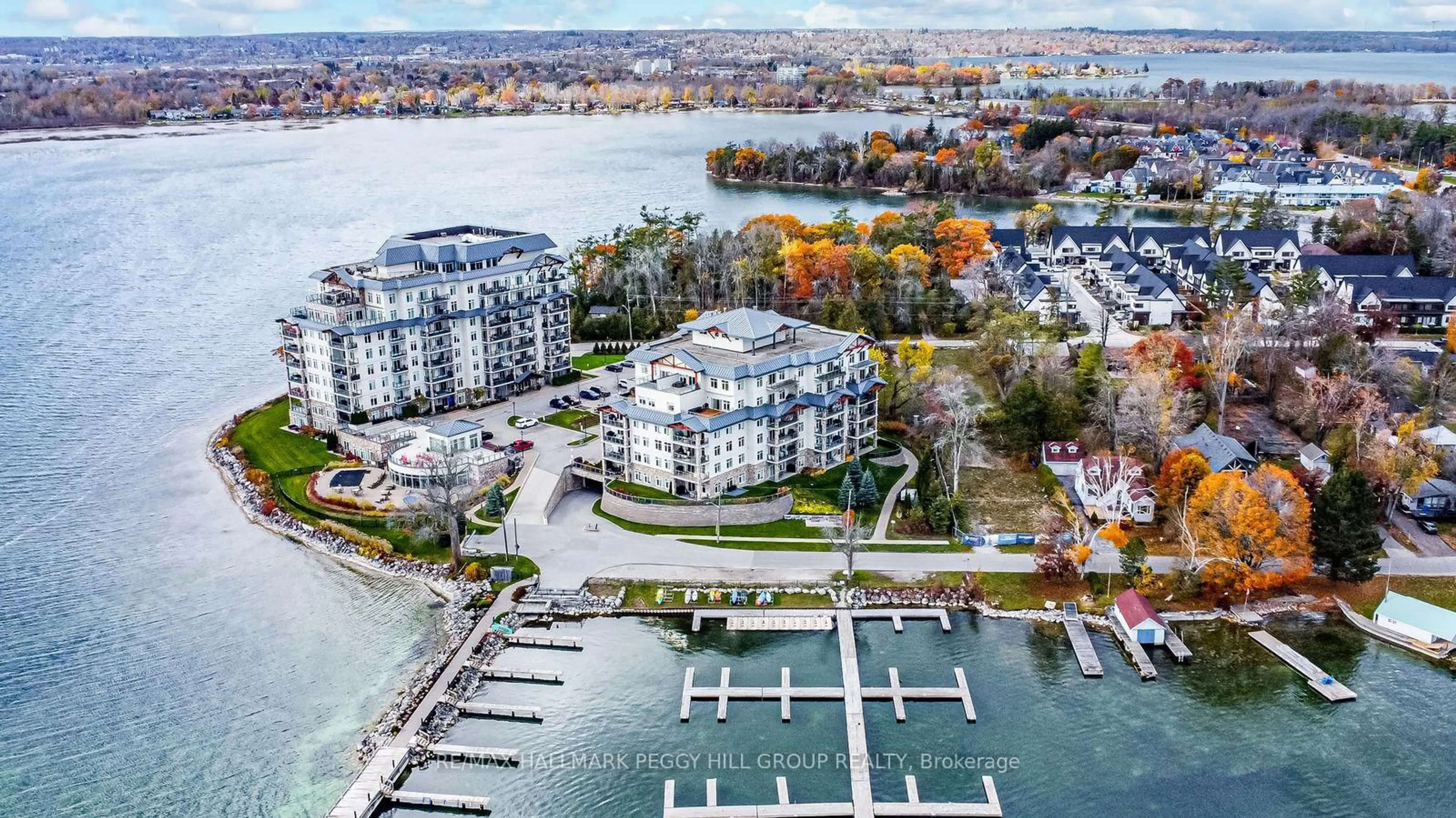 A pic from outside/outdoor area/front of a property/back of a property/a pic from drone, water/lake/river/ocean view for 80 Orchard Point Rd #604, Orillia Ontario L3V 1C6