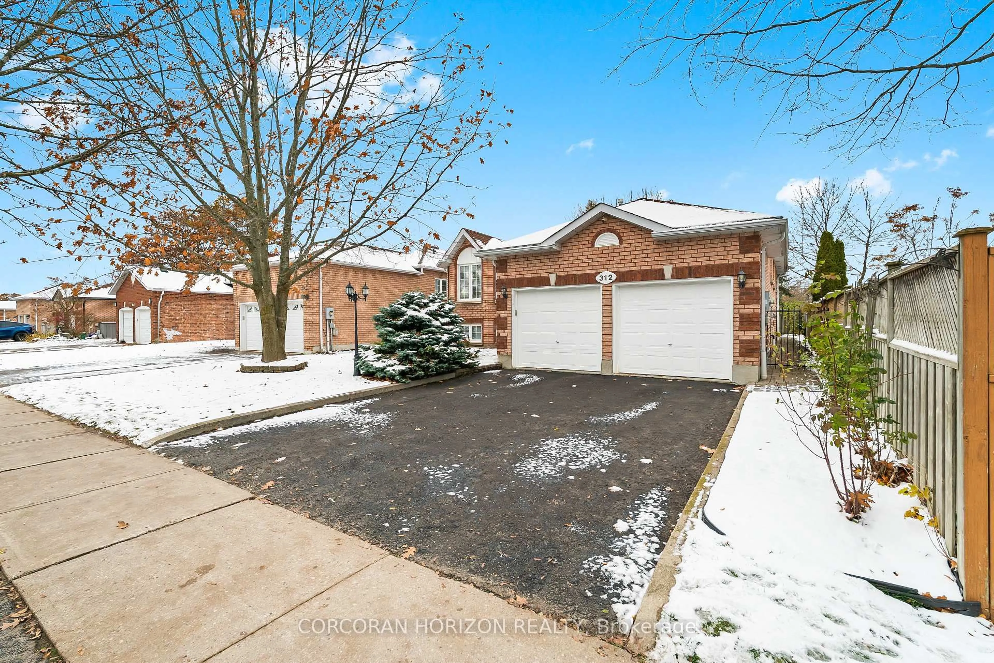 Unknown for 312 Harvie Rd, Barrie Ontario L4N 8H1