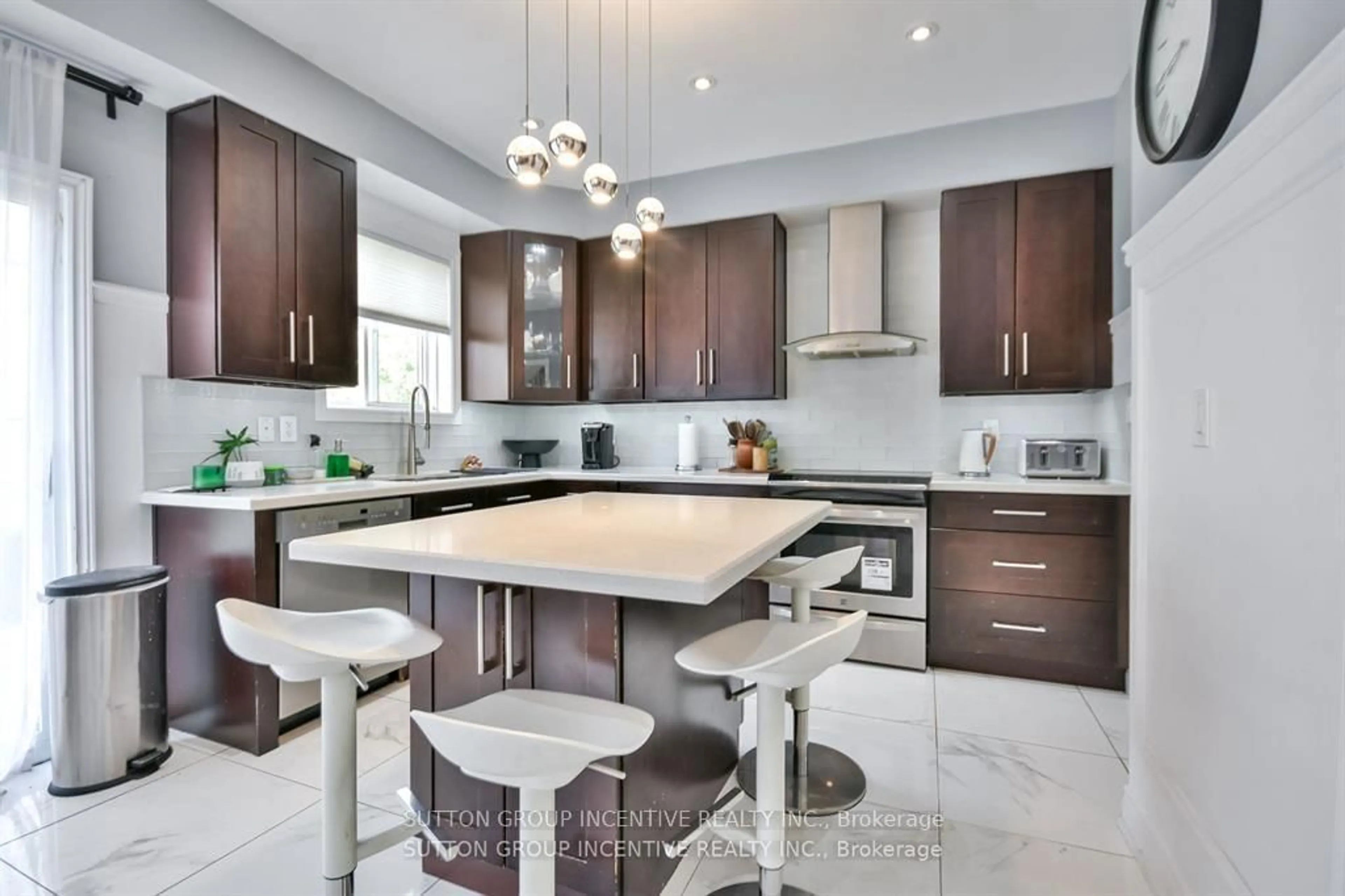 Contemporary kitchen, ceramic/tile floor for 52 Elmbrook Dr, Barrie Ontario L4N 0Z1