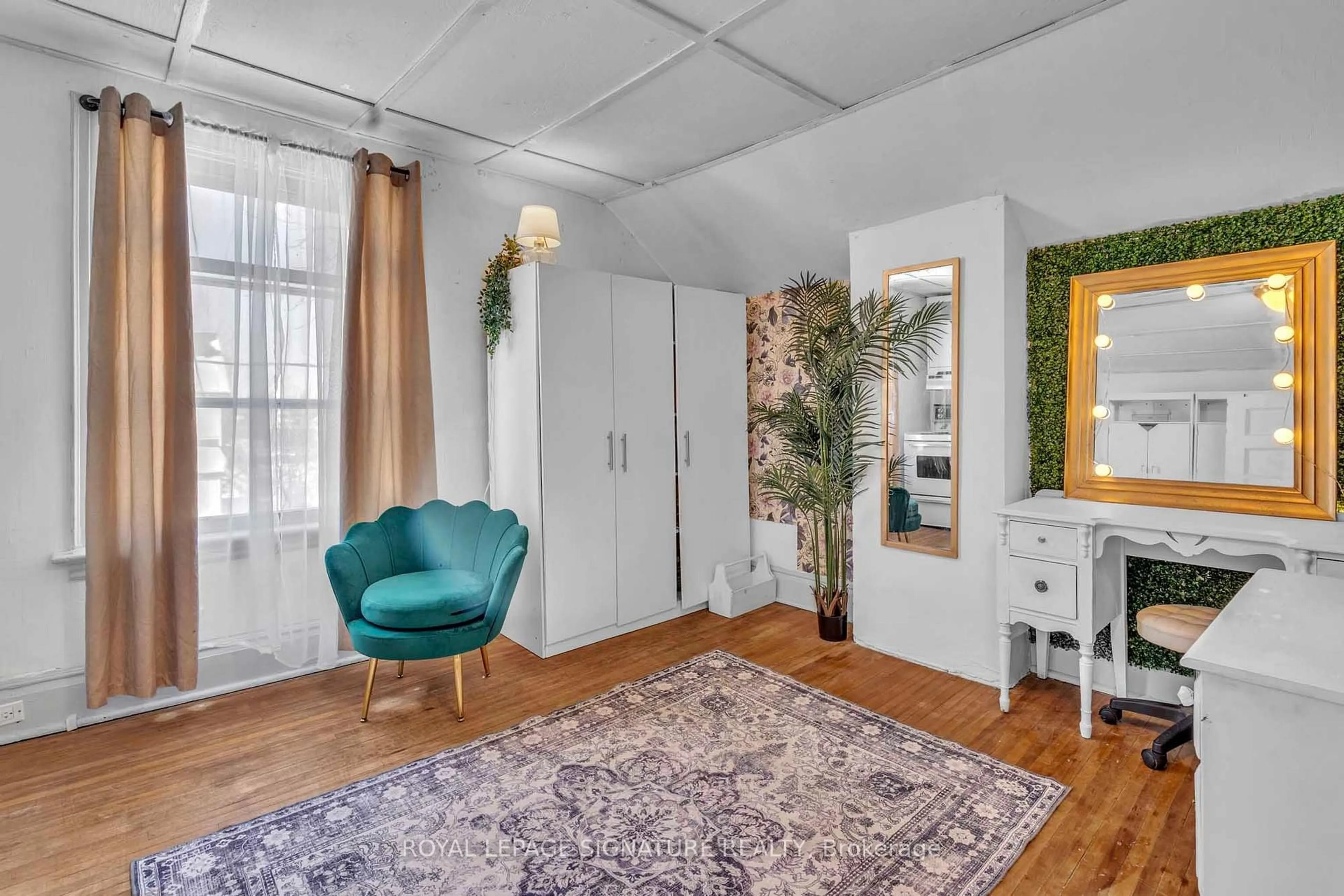 Unknown for 87 Eglin St, Orillia Ontario L3V 1S3