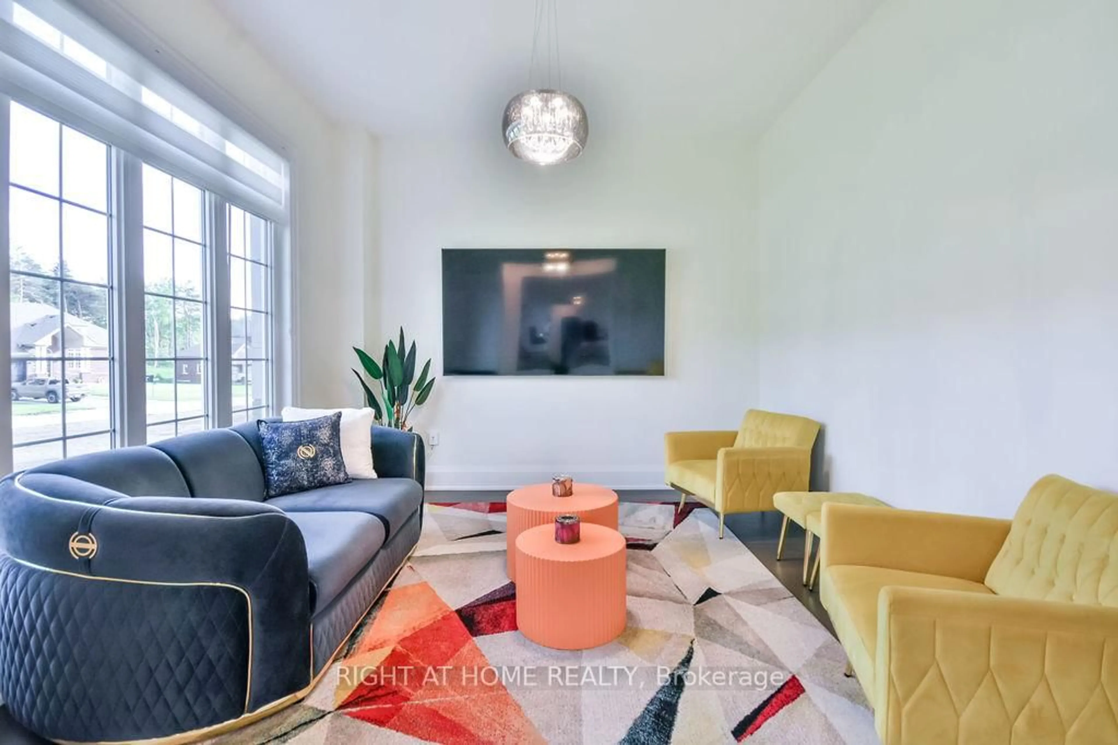 Living room with furniture, unknown for 8 Forest Heights Crt, Oro-Medonte Ontario L0L 2E0