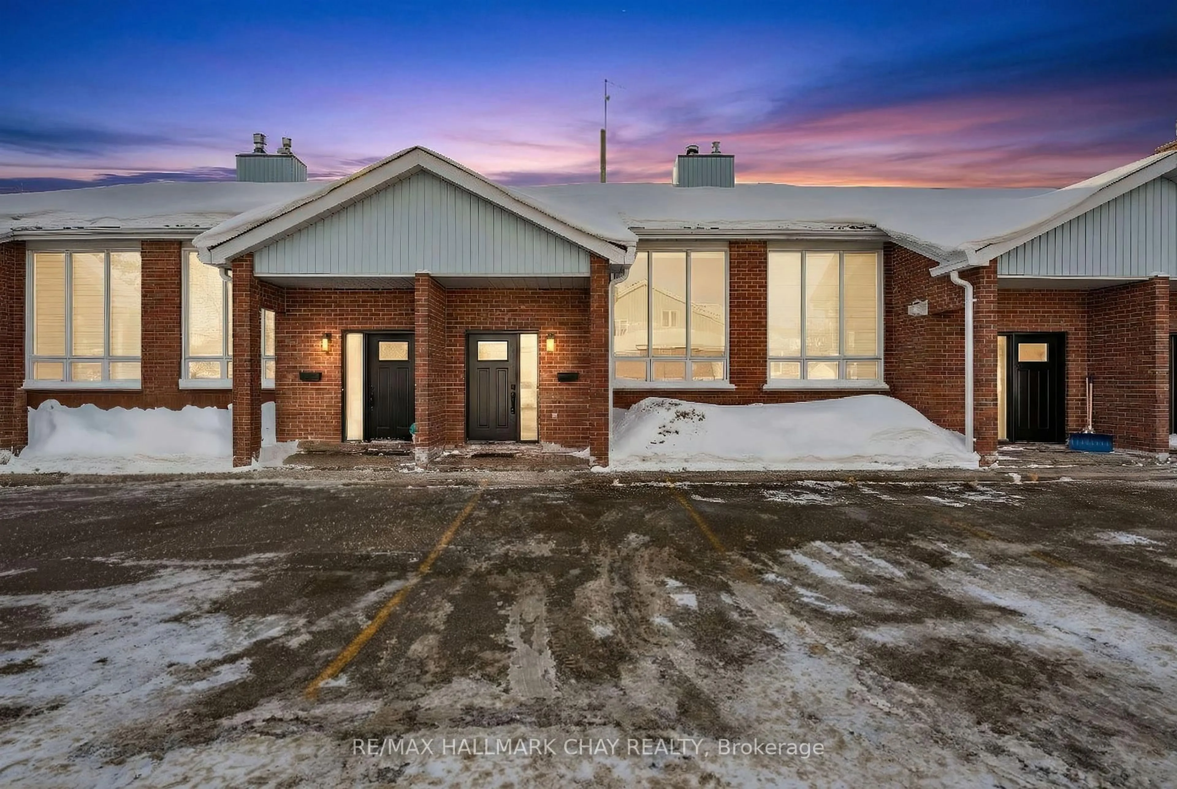 Unknown for 355 Blake St #3, Barrie Ontario L4M 1L1