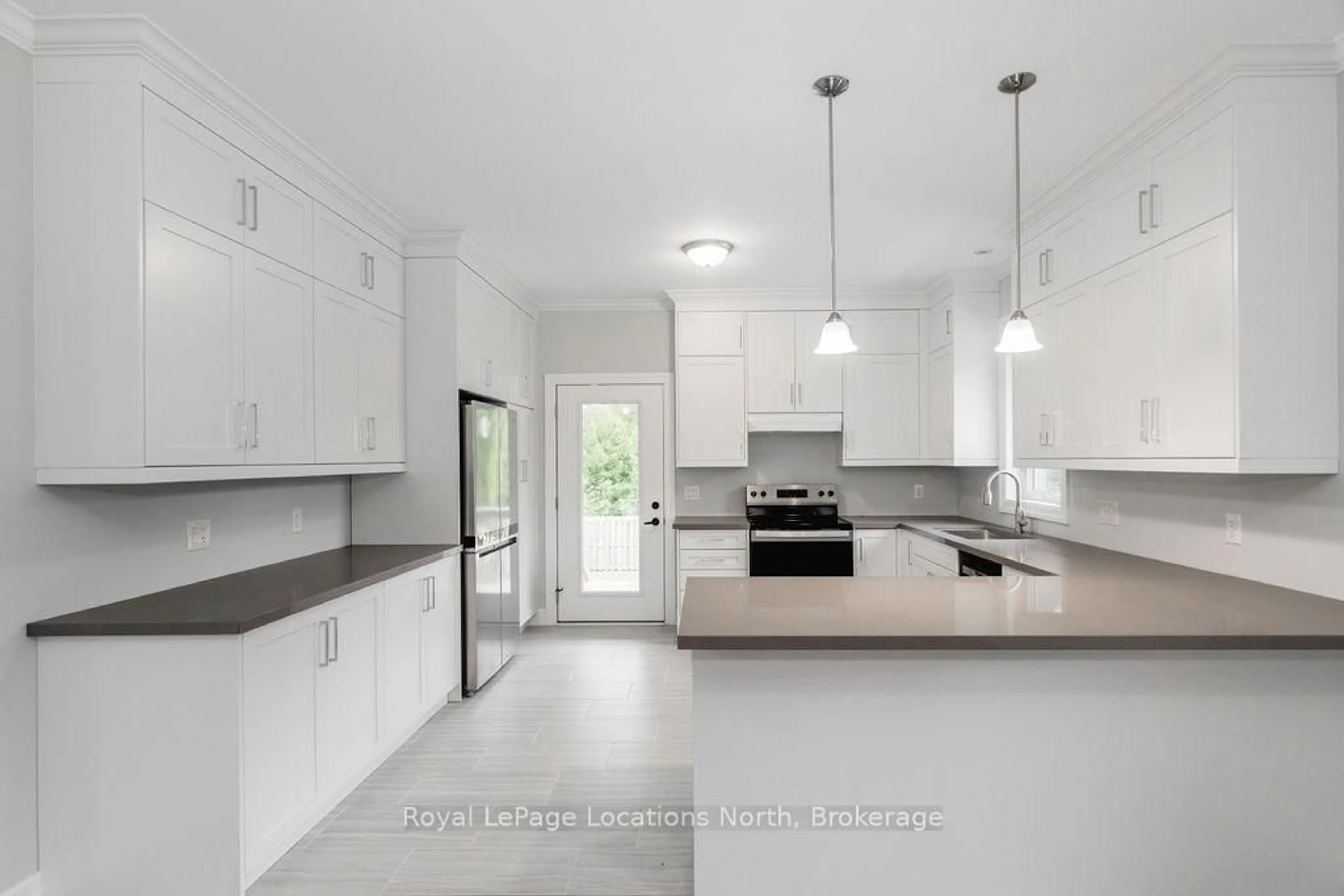 Contemporary kitchen, ceramic/tile floor for 51 NATURES Tr, Wasaga Beach Ontario L9Z 0H4