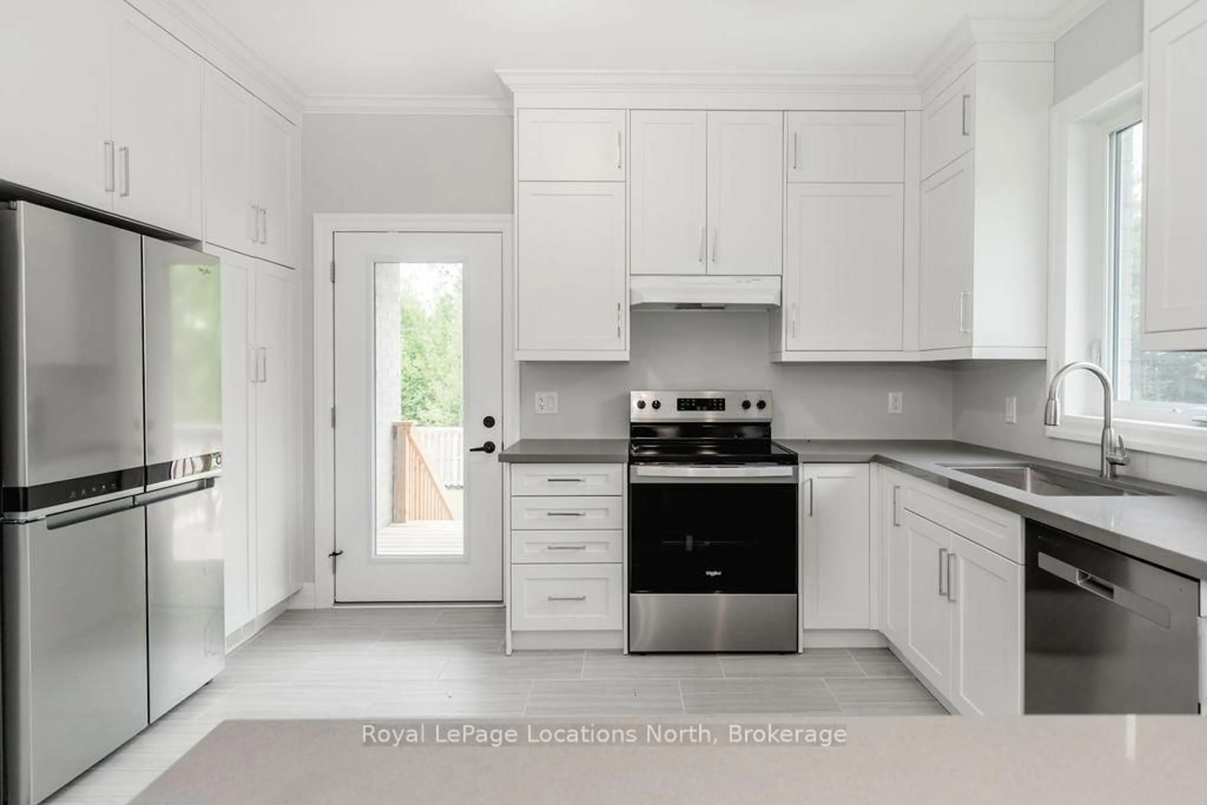 Open concept kitchen, ceramic/tile floor for 51 NATURES Tr, Wasaga Beach Ontario L9Z 0H4