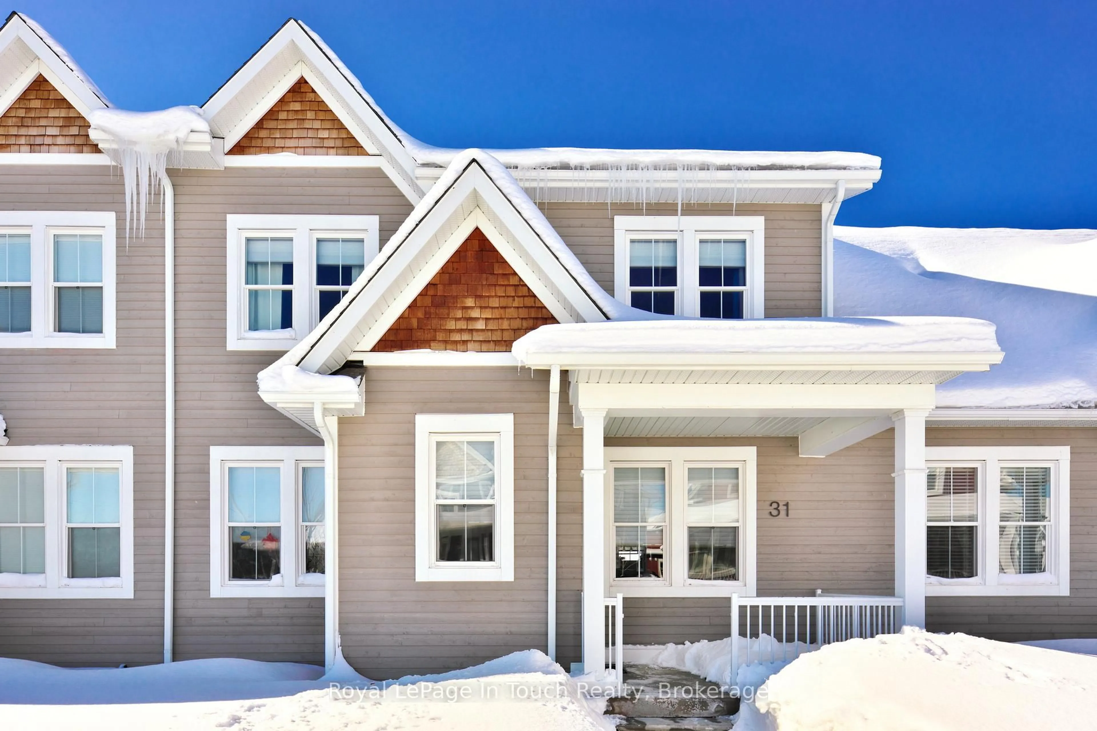 Home with vinyl exterior material, street for 31 Julia Cres, Midland Ontario L4R 0H5