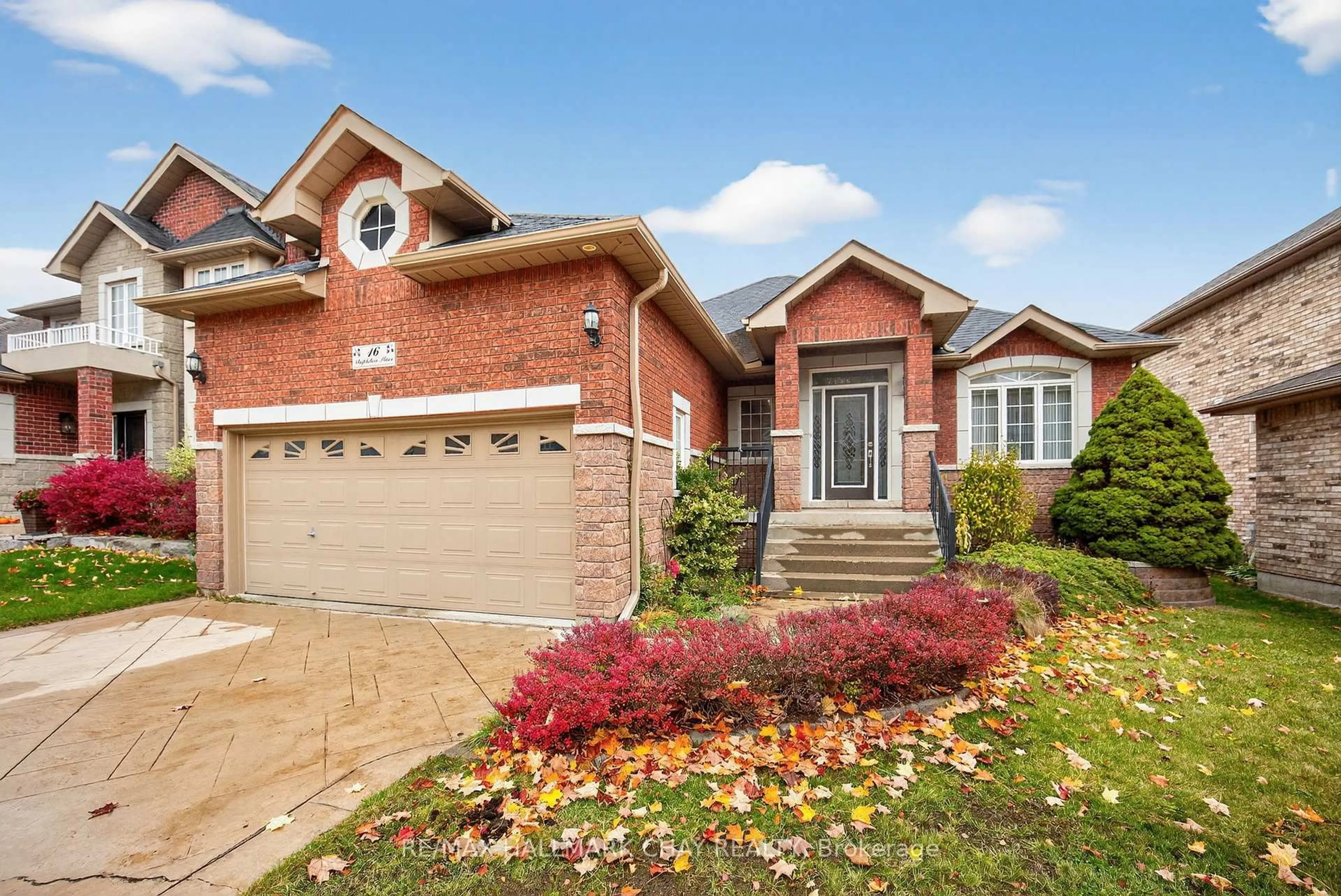 Home with brick exterior material, street for 16 Stapleton Pl, Barrie Ontario L4N 5Z3