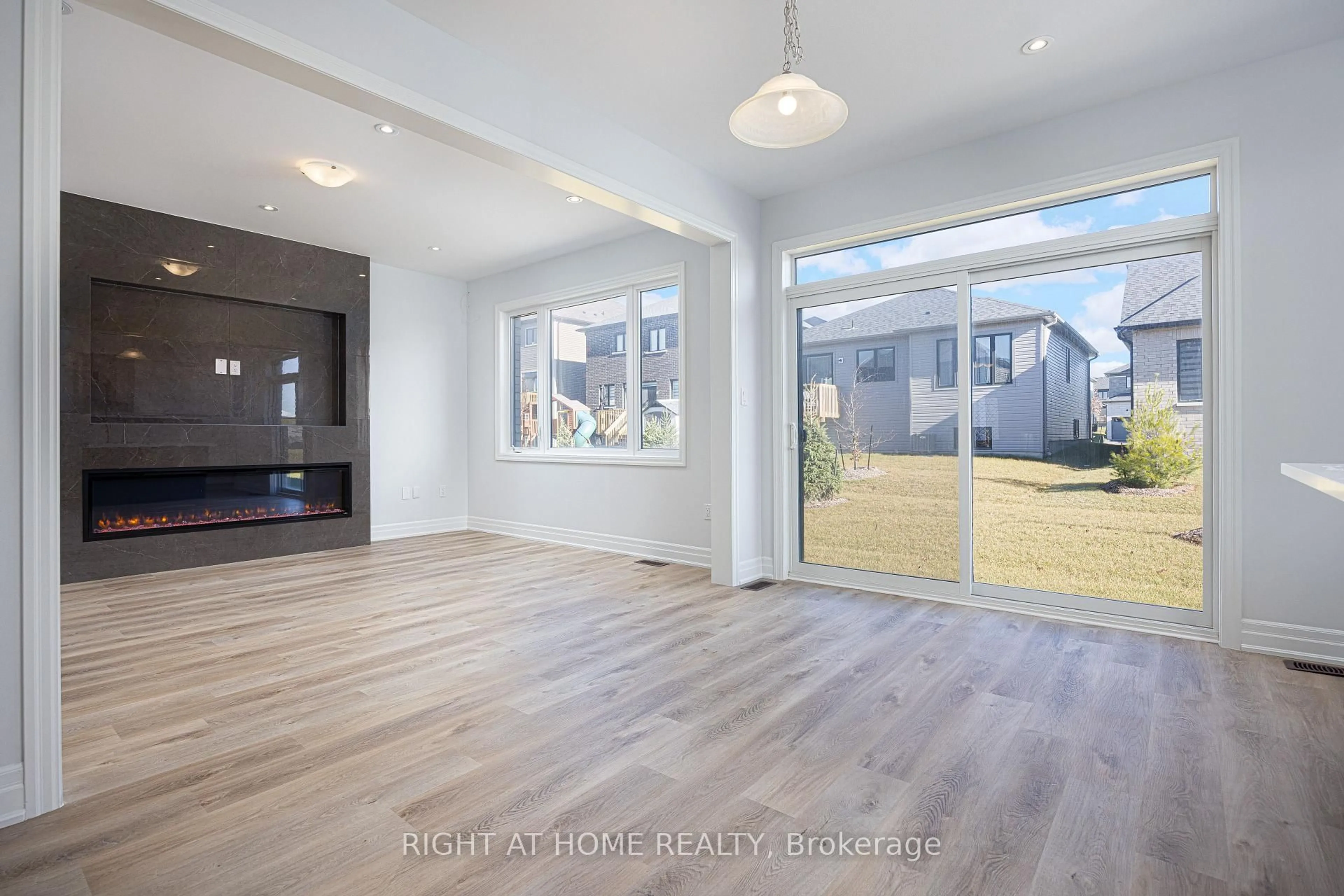 Unknown for 8 Nicort Rd, Wasaga Beach Ontario L9Z 0N4