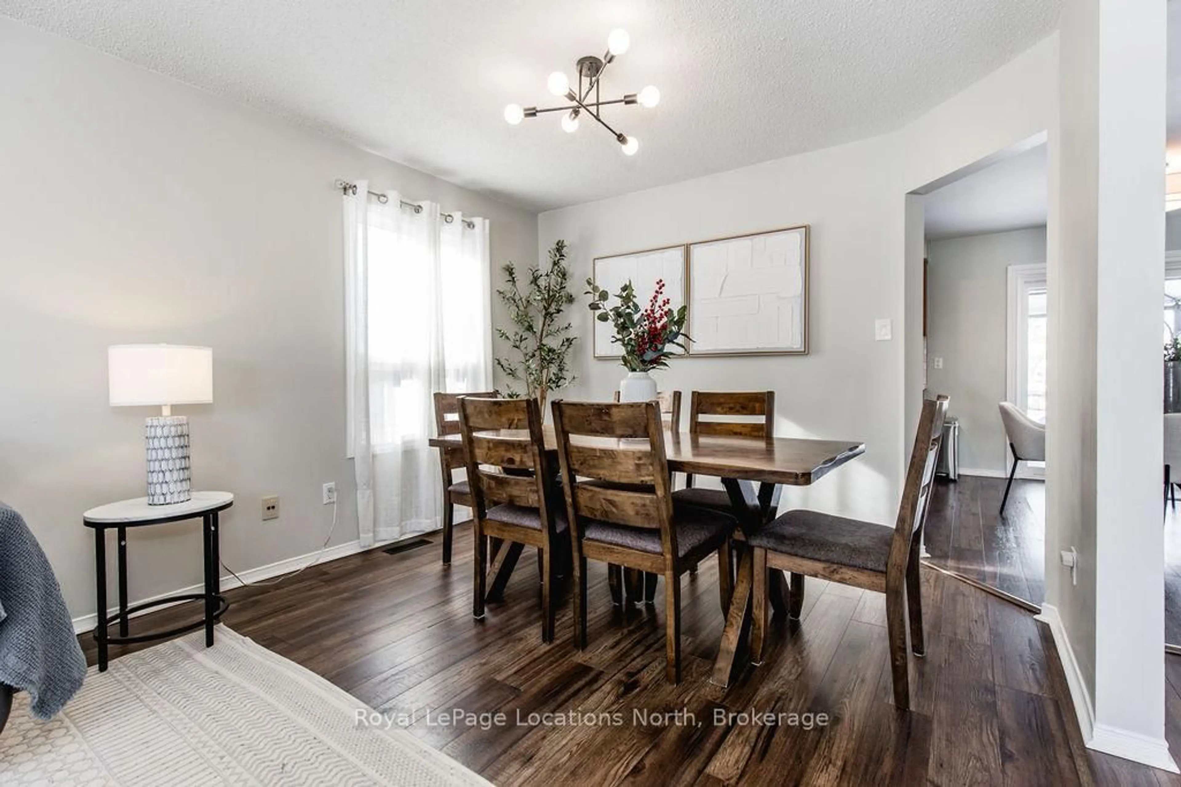 Dining room, wood/laminate floor for 52 ROYAL BEECH Dr, Wasaga Beach Ontario L0L 2P0