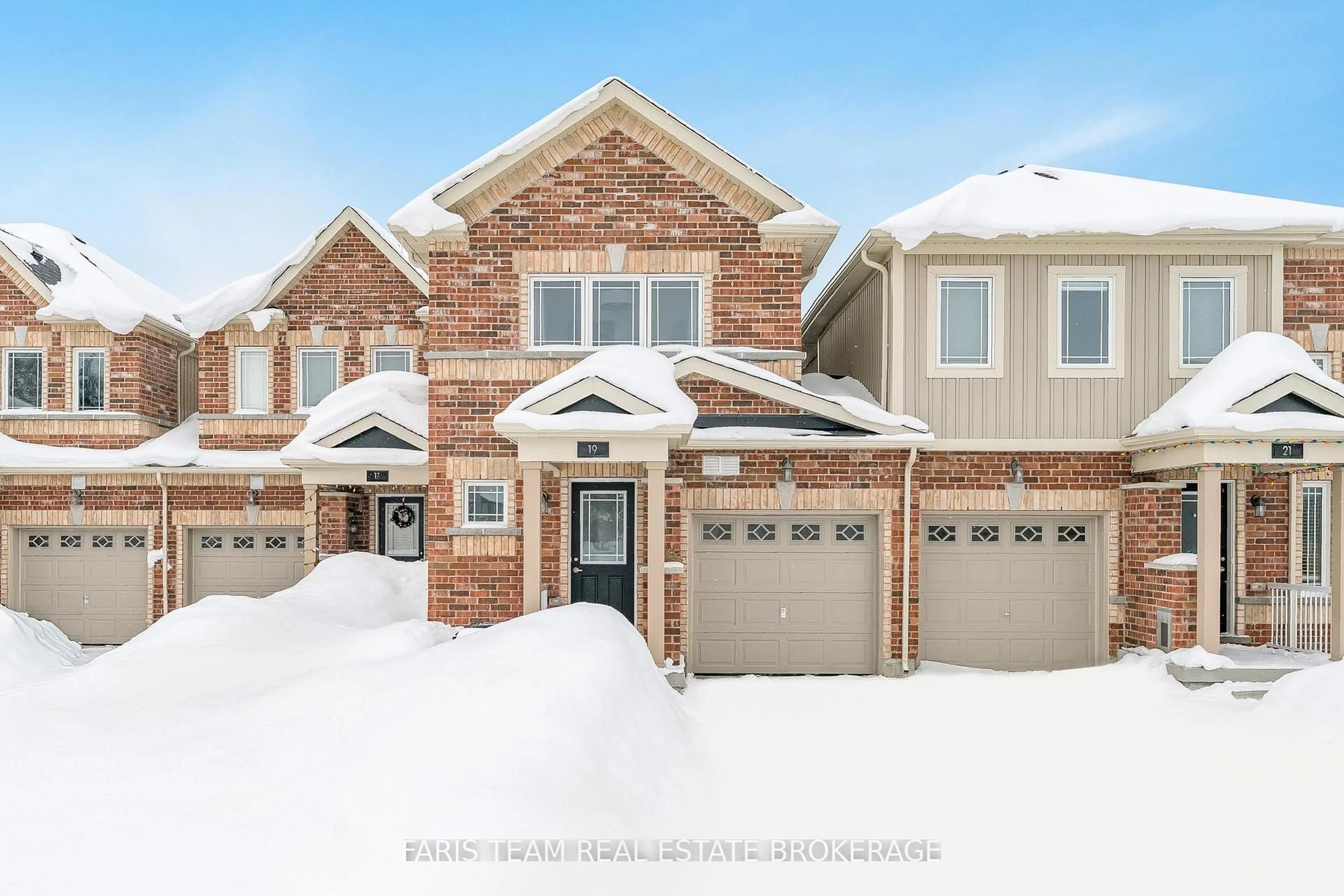 Home with brick exterior material, street for 19 Frank's Way, Barrie Ontario L4N 3J1