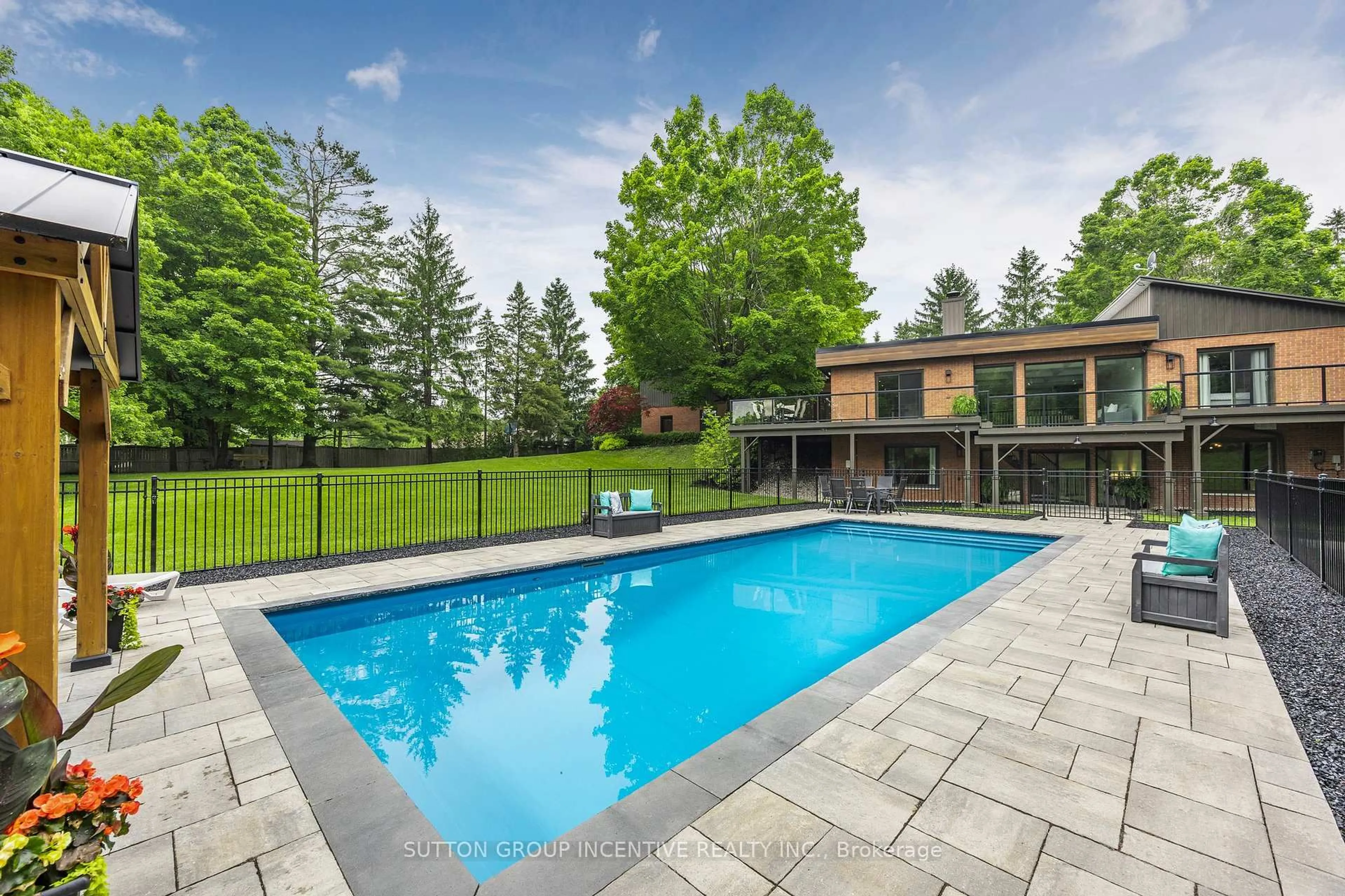 Pool for 214 Hickory Lane, Barrie Ontario L4N 4J8