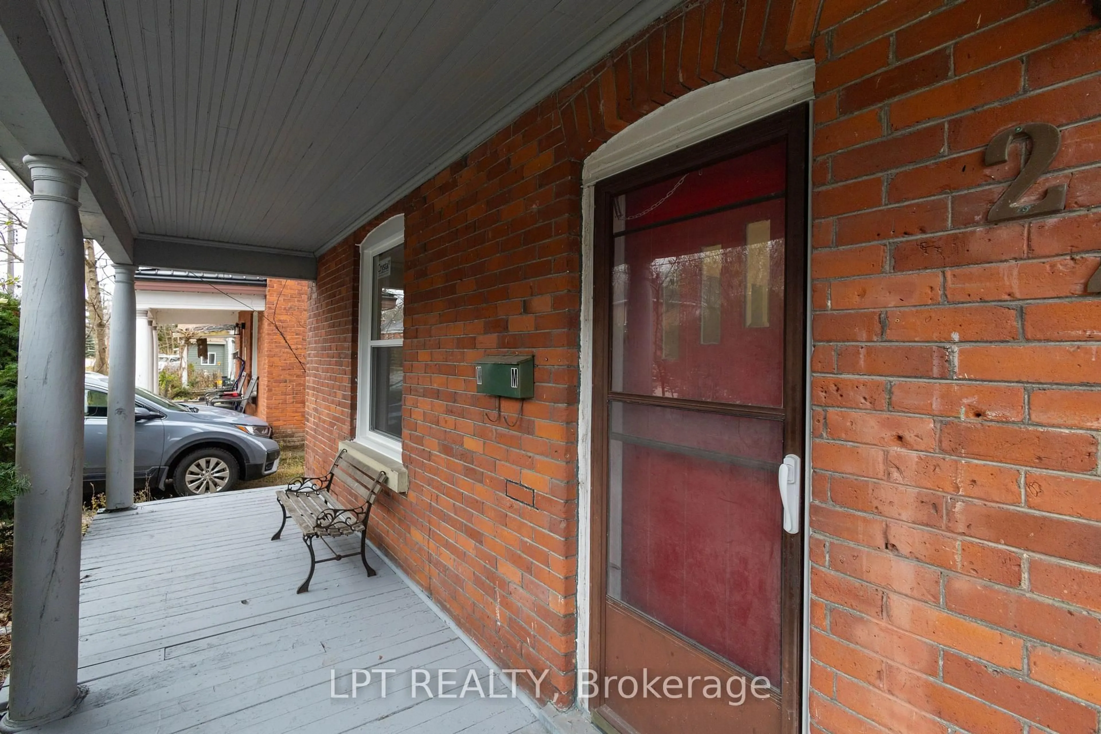 Indoor entryway for 249 Harvey St, Orillia Ontario L3V 3M5